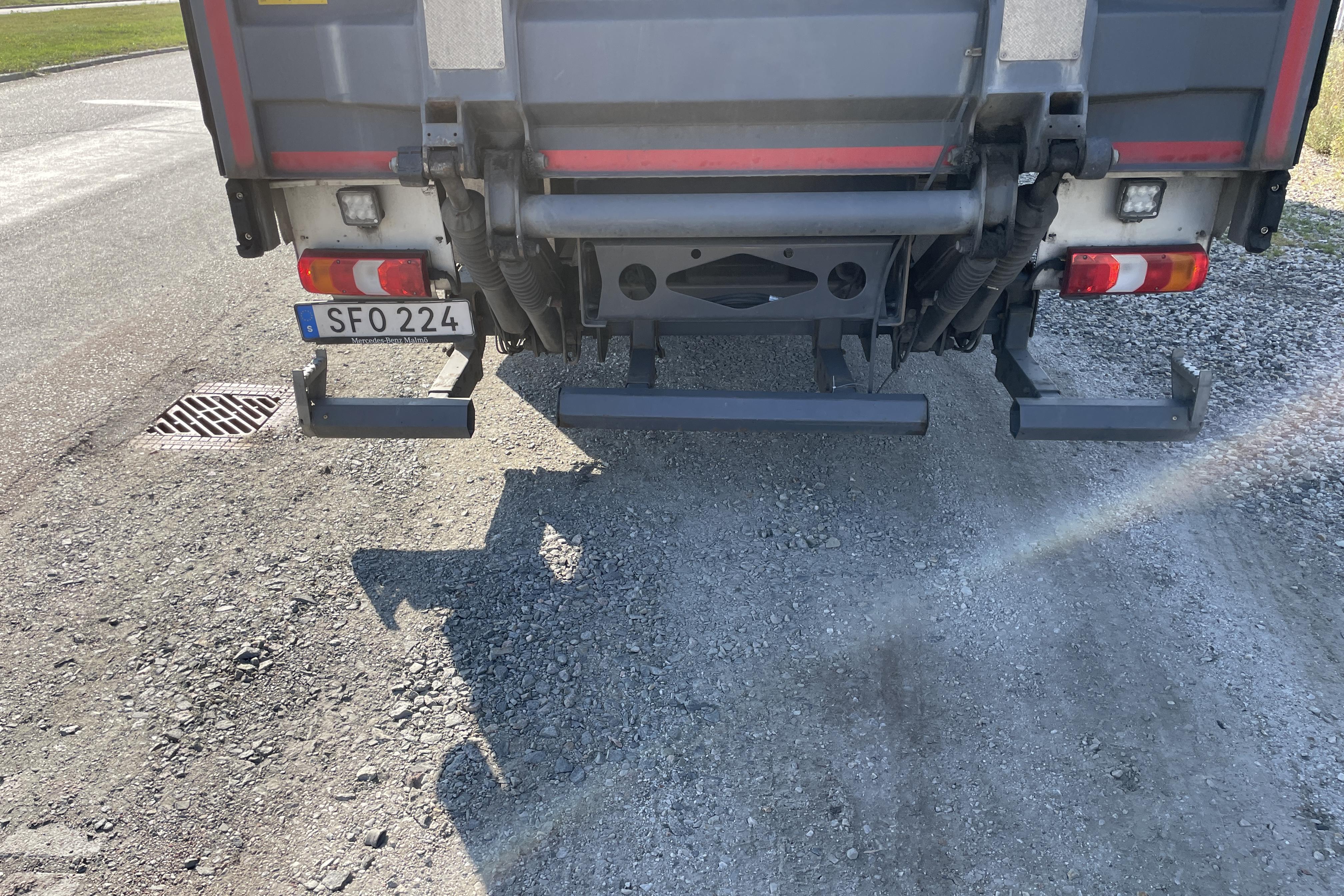 MERCEDES ATEGO 1223 - 352 547 km - Automat - vit - 2016