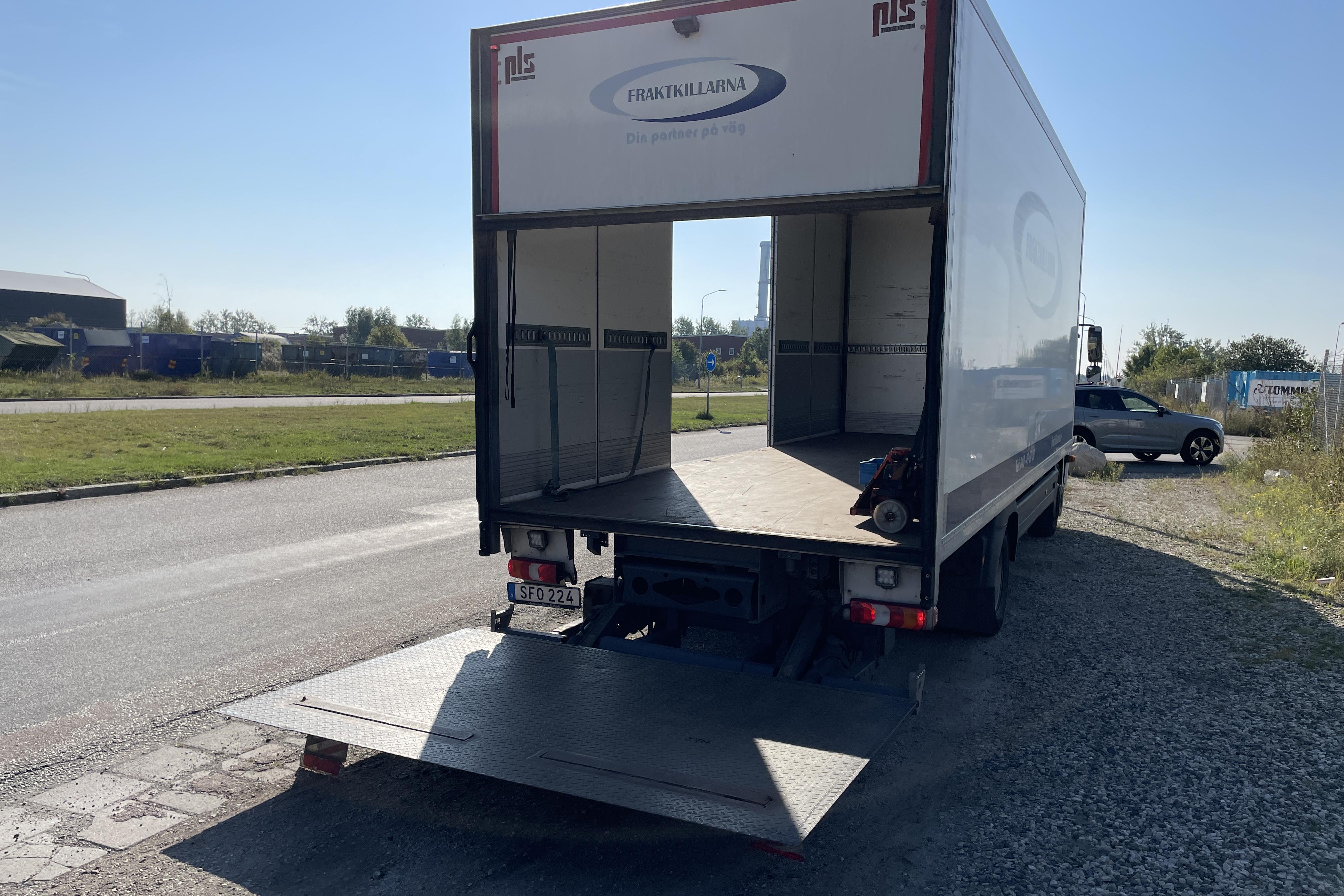 MERCEDES ATEGO 1223 - 352 547 km - Automat - vit - 2016