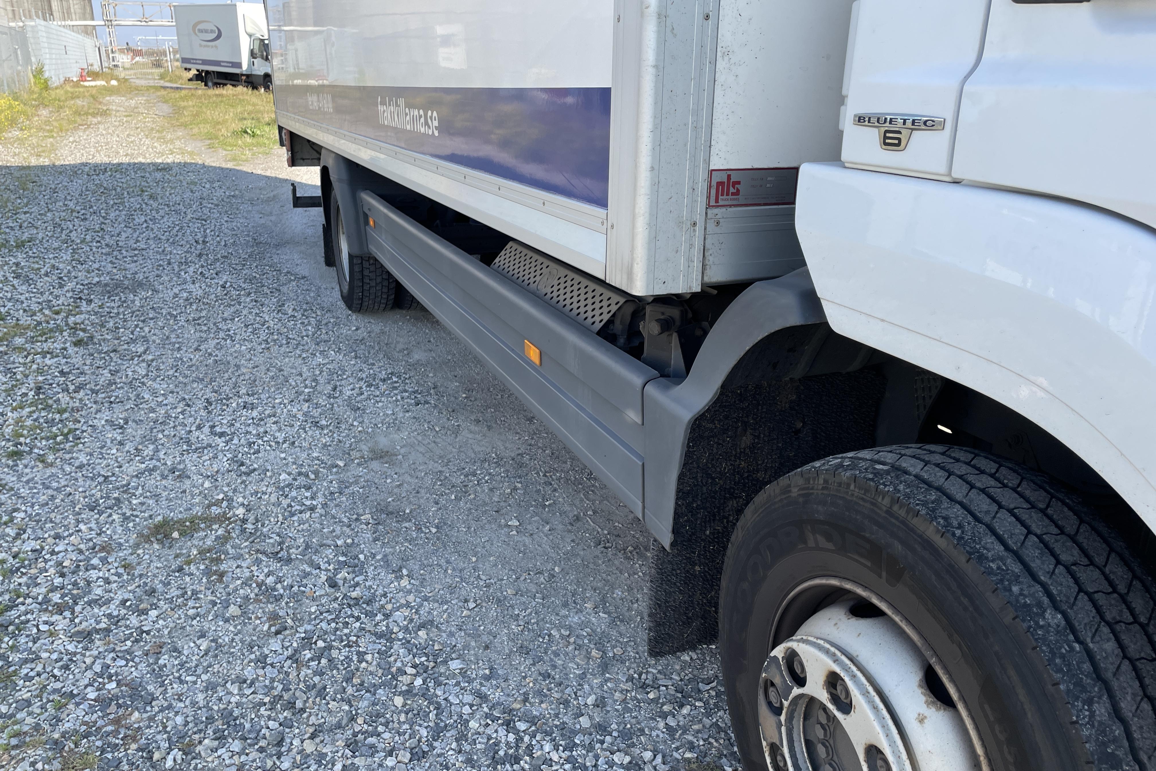 MERCEDES ATEGO 1223 - 352 547 km - Automatic - white - 2016