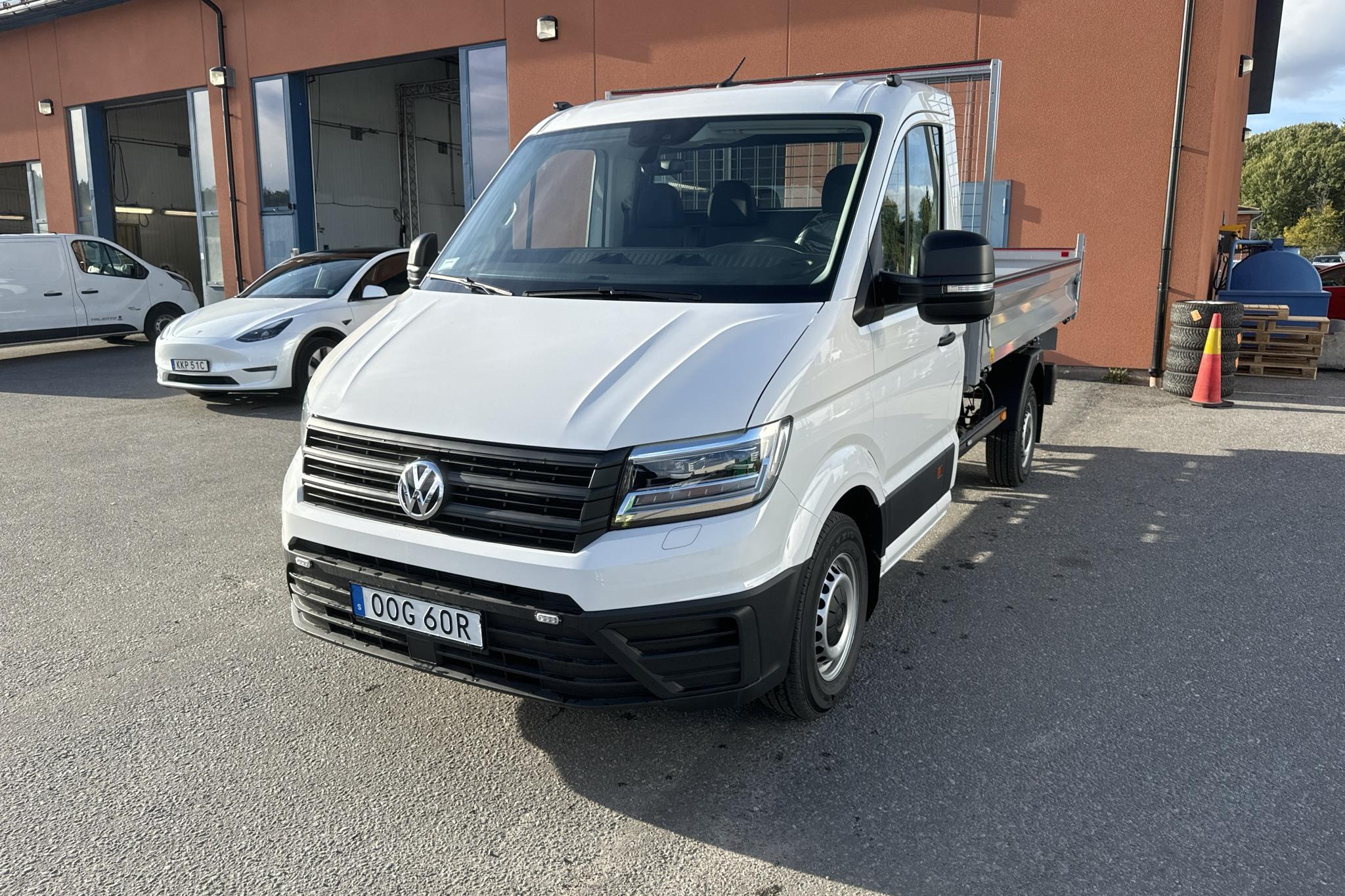 VW Crafter 35 2.0 TDI Chassi (177hk) - 5 mil - Automat - vit - 2024