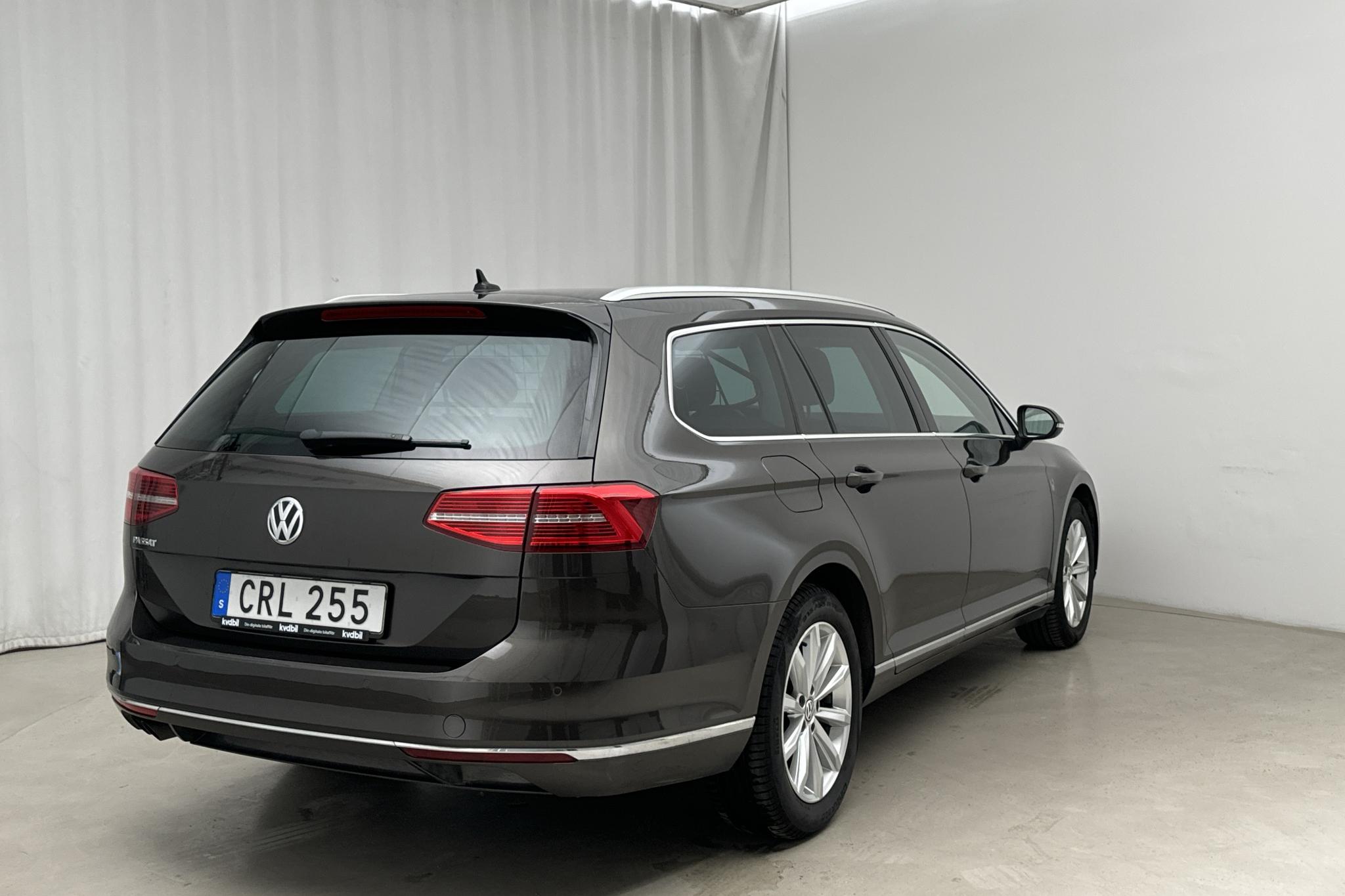 VW Passat 2.0 TDI Sportscombi (190hk) - 88 650 km - Automatic - Dark Brown - 2018