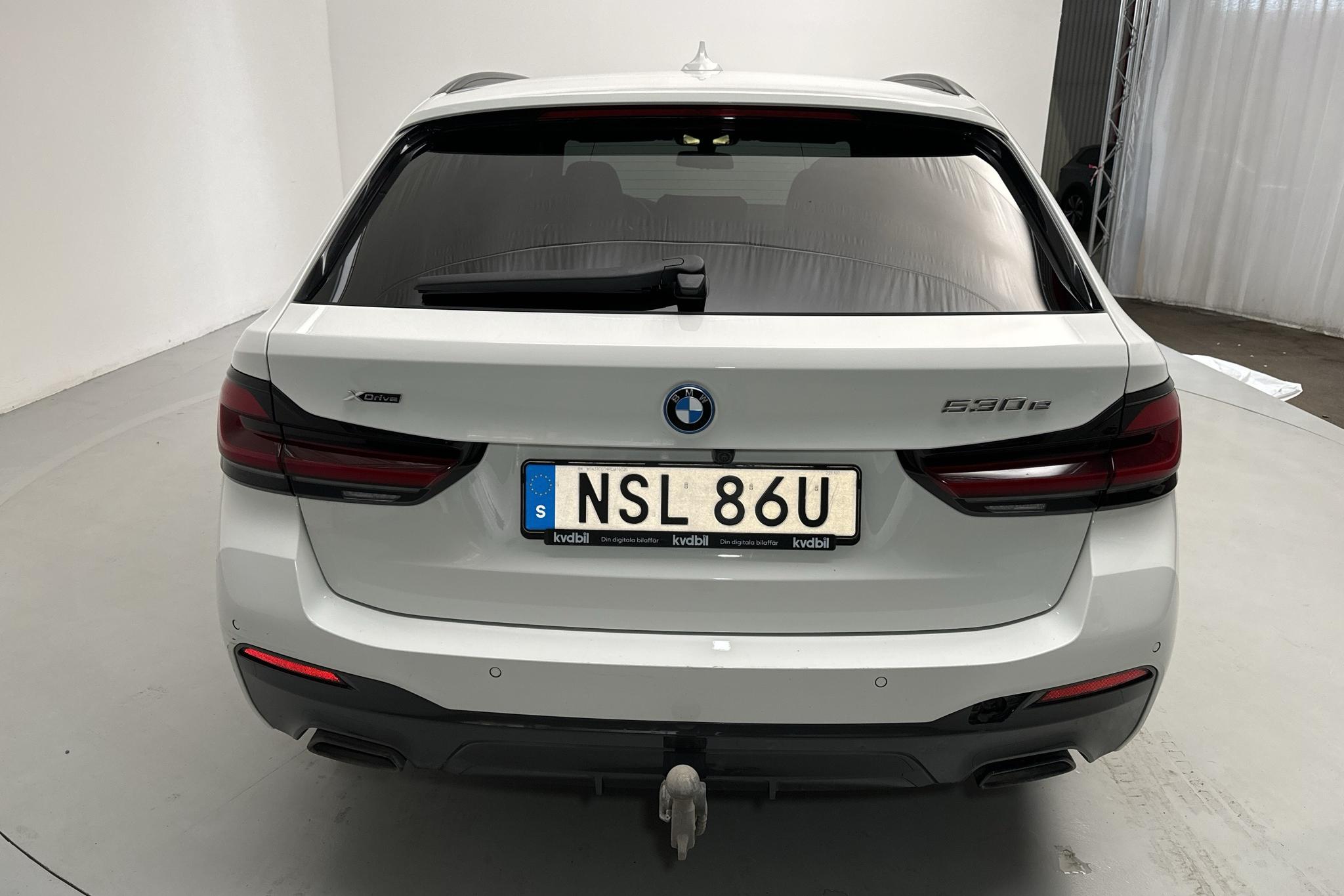 BMW 530e xDrive Touring, G31 12kWh LCI (292hk) - 52 600 km - Automaattinen - valkoinen - 2023