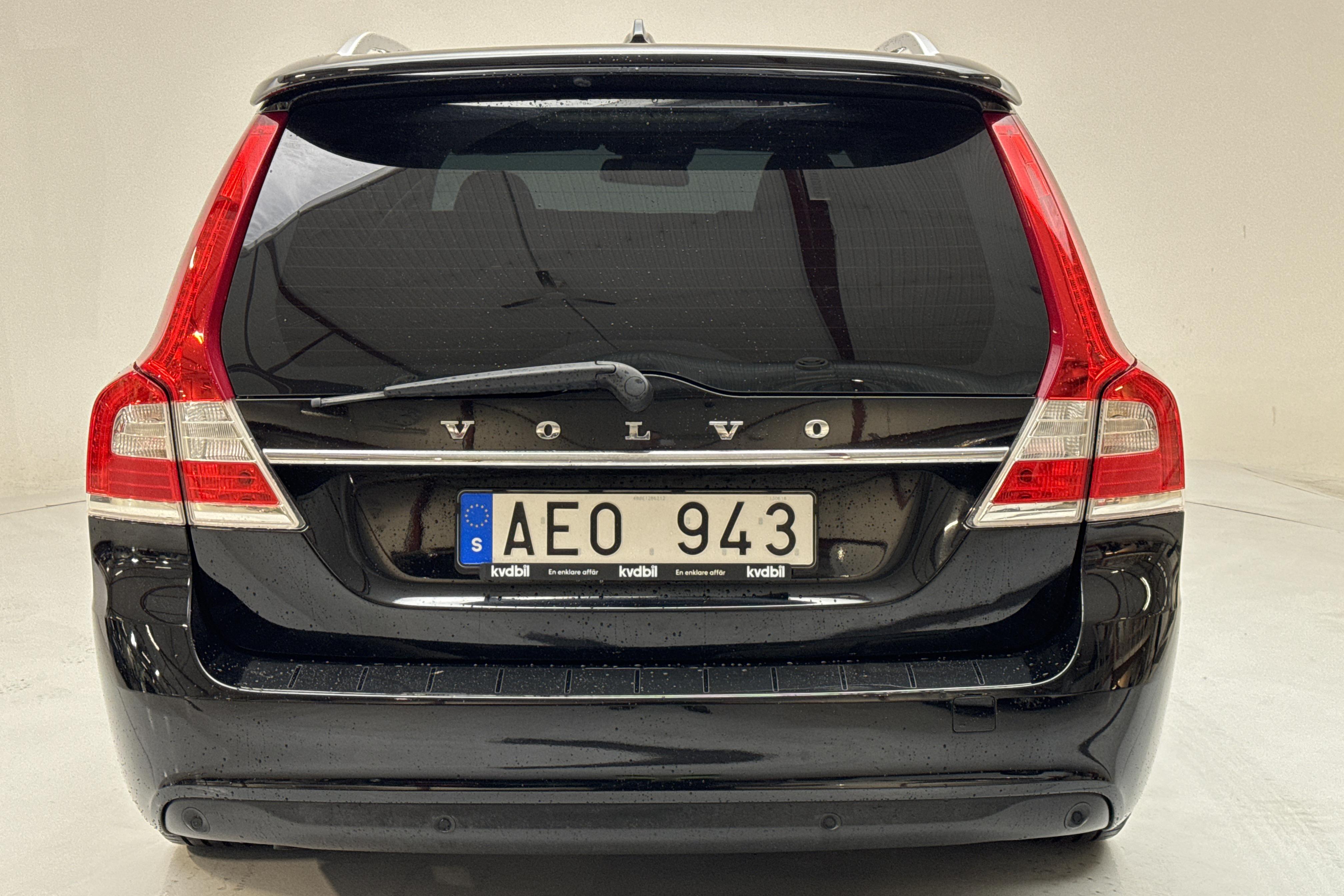 Volvo V70 II D2 (115hk) - 198 680 km - Automatyczna - czarny - 2014