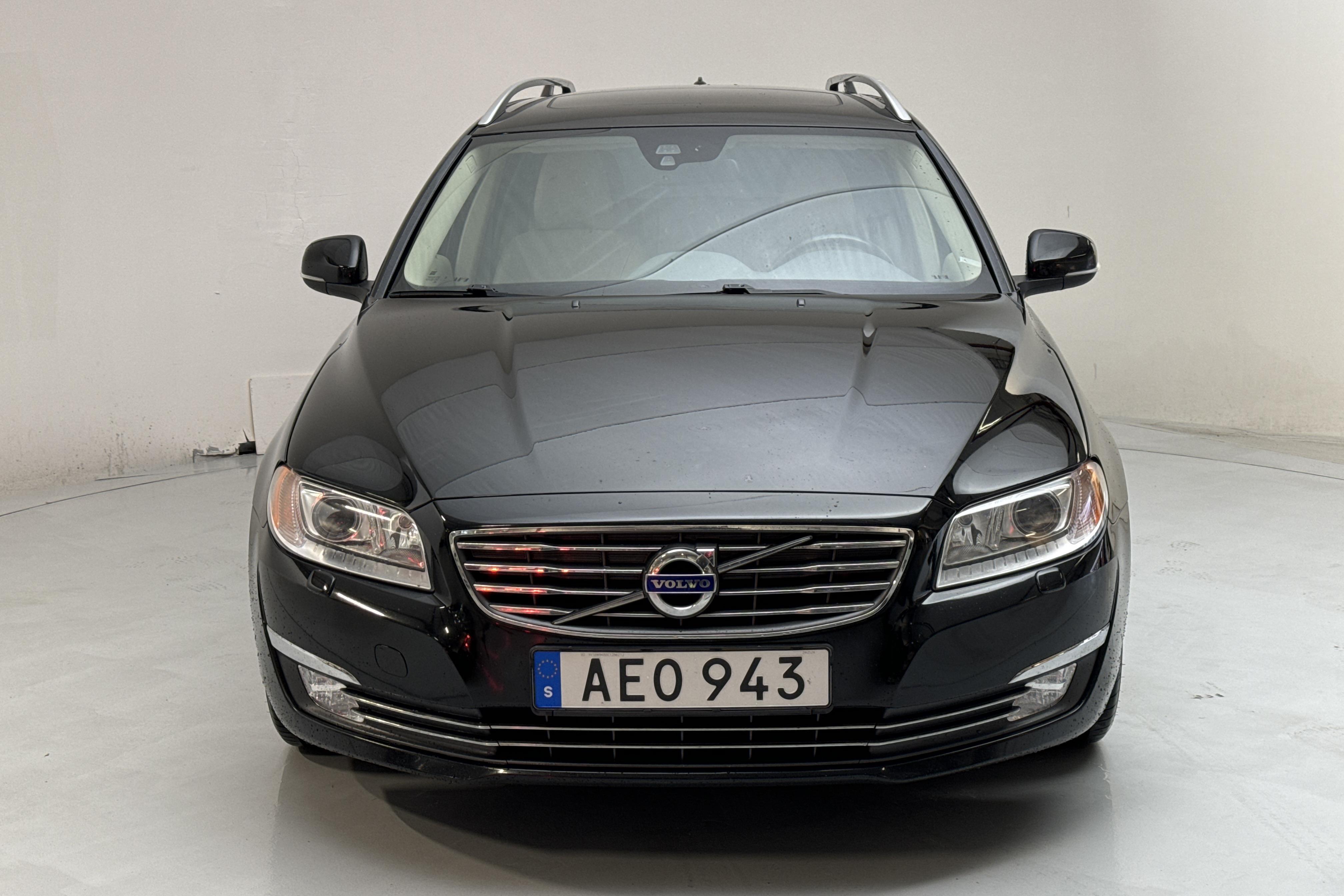 Volvo V70 II D2 (115hk) - 198 680 km - Automatic - black - 2014