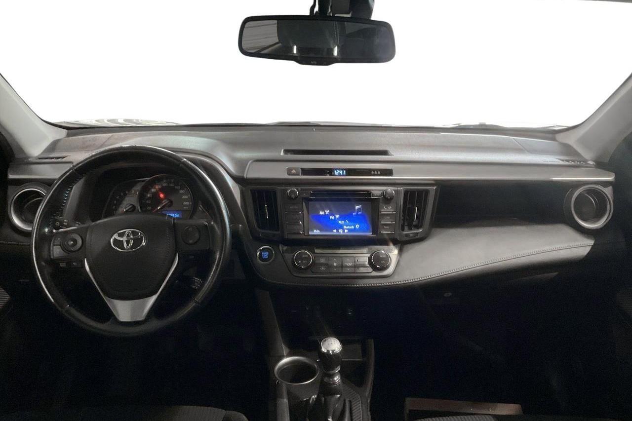 Toyota RAV4 2.0 VVT-i (151hk) - 252 200 km - Manualna - biały - 2014