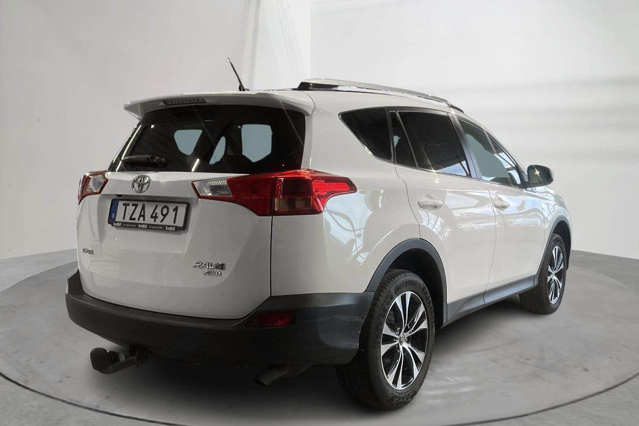 Toyota RAV4 2.0 VVT-i (151hk) - 252 200 km - Manuaalinen - valkoinen - 2014