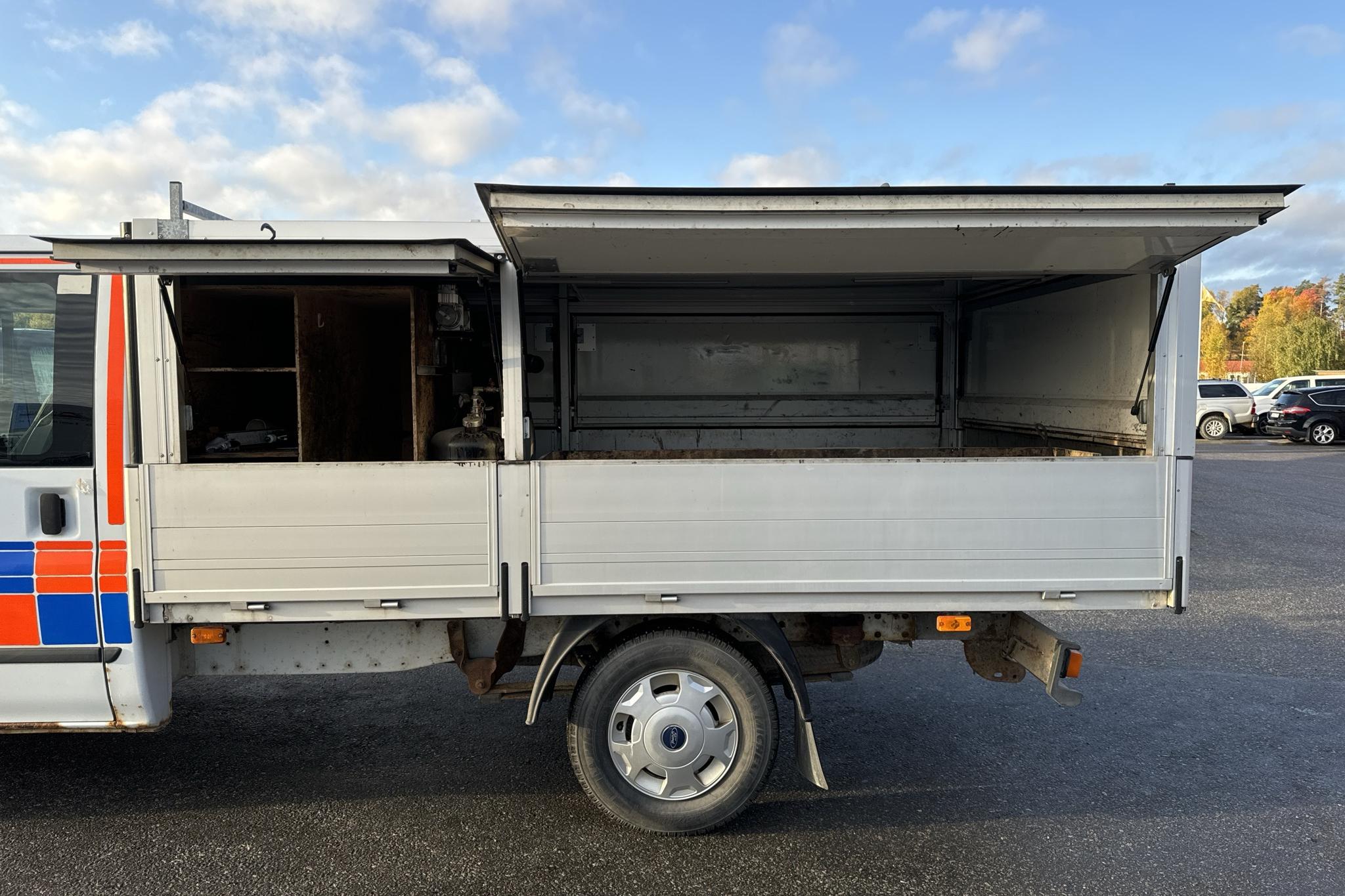 Ford Transit 350 2.2 TDCi Pickup (155hk) - 195 780 km - Manualna - biały - 2013