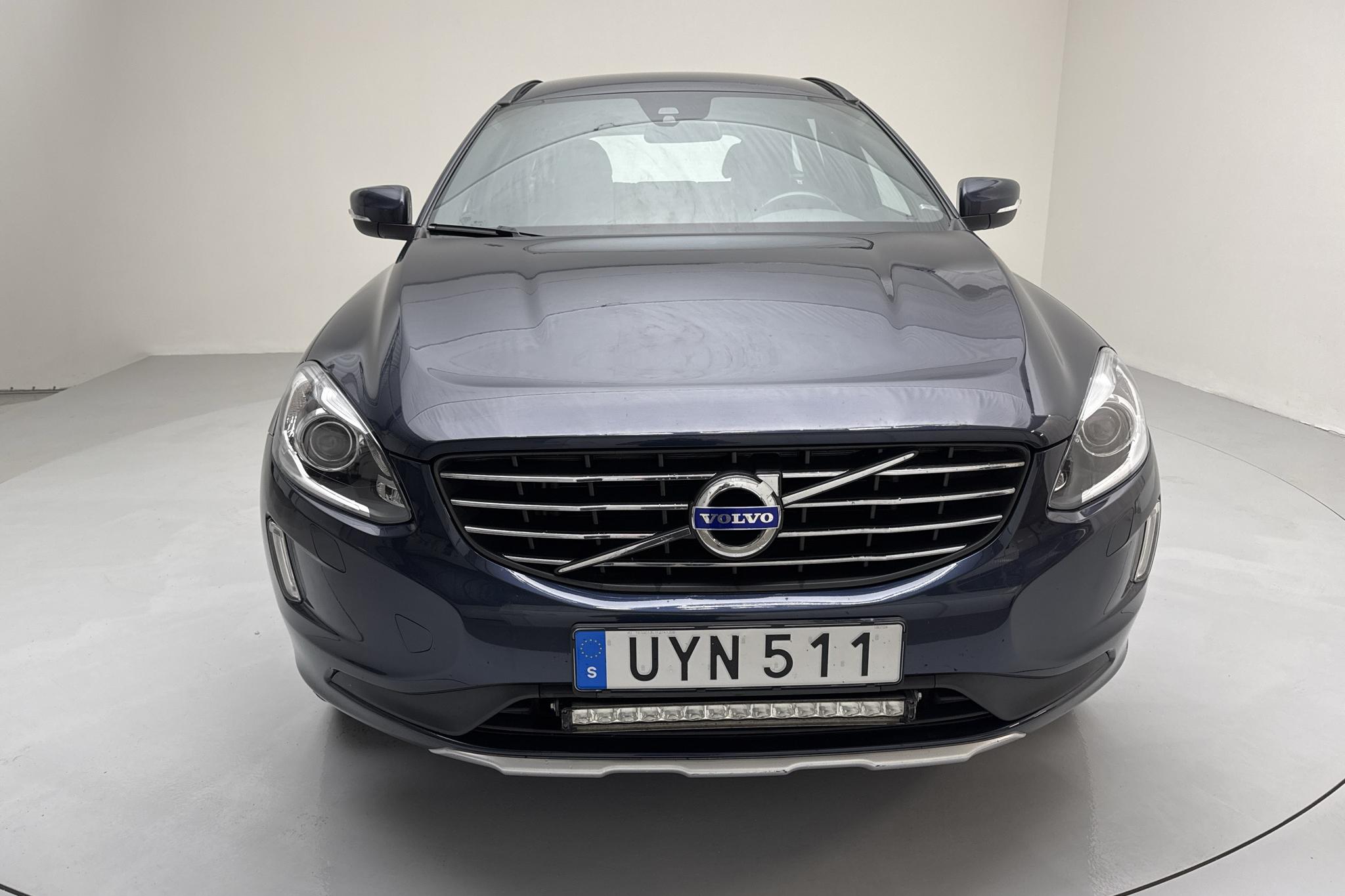 Volvo XC60 D4 2WD (181hk) - 200 390 km - Käsitsi - sinine - 2015