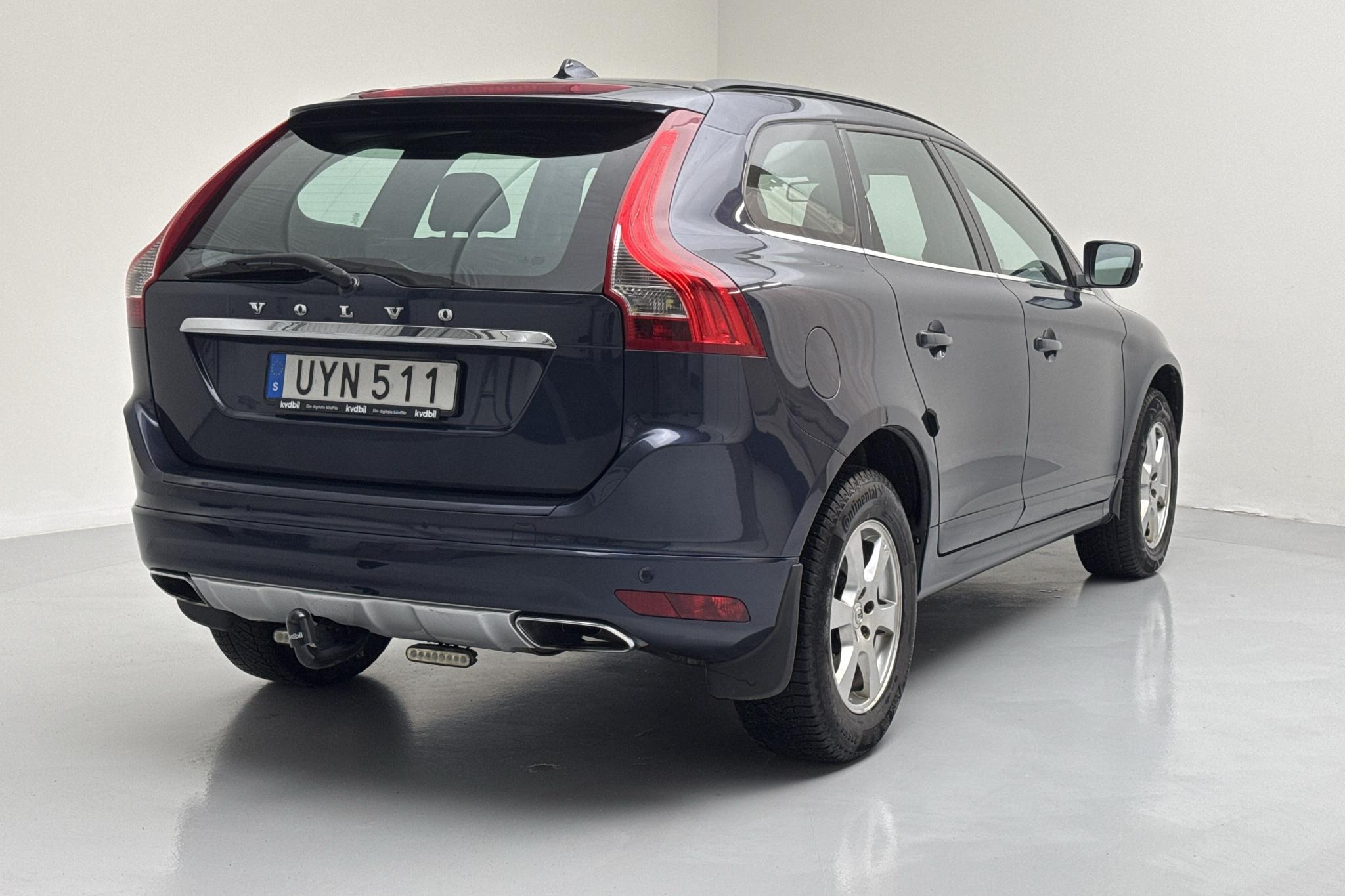 Volvo XC60 D4 2WD (181hk) - 20 039 mil - Manuell - blå - 2015