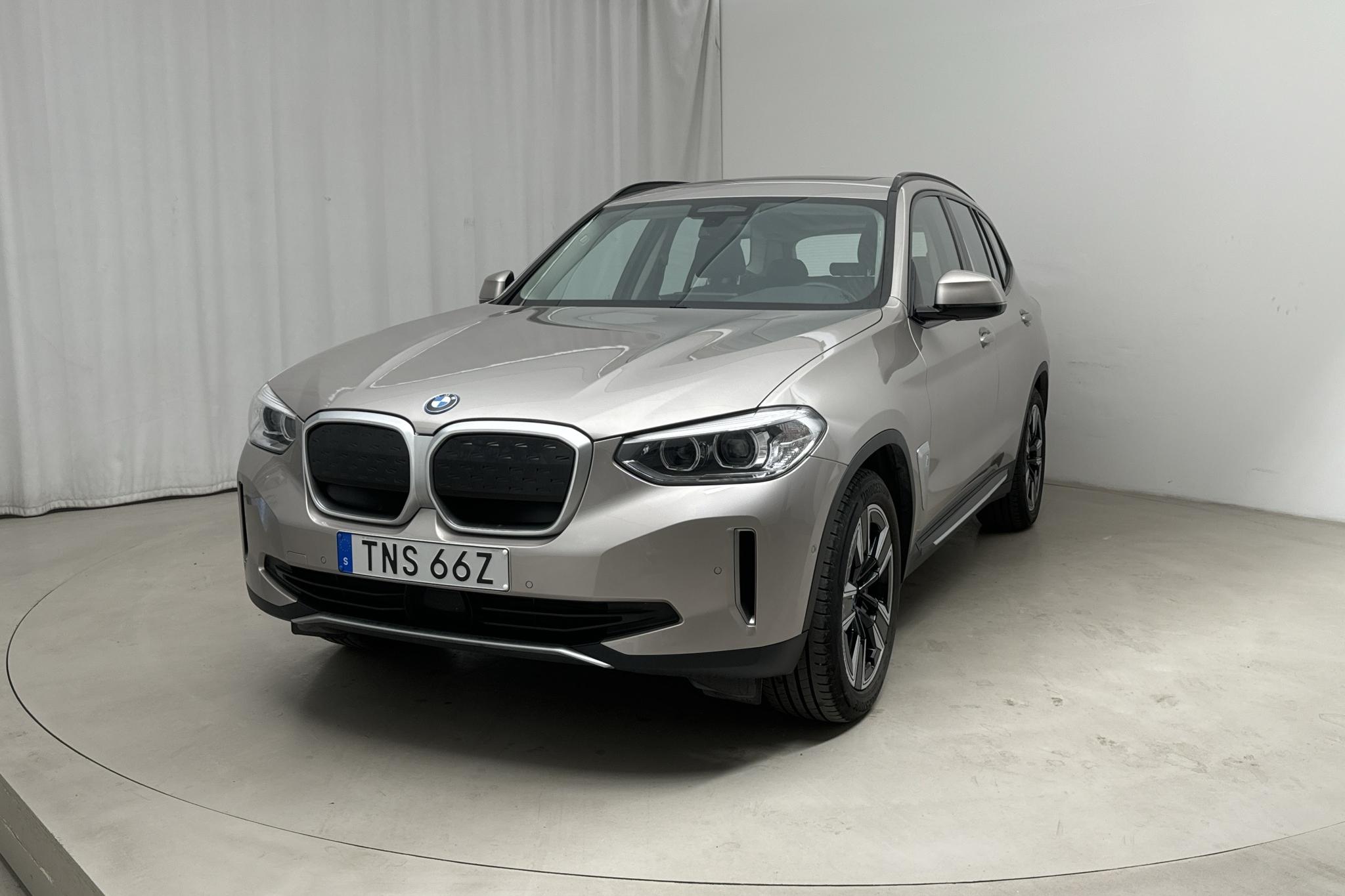 BMW iX3, G08 (286hk) - 40 350 km - Automatic - silver - 2021