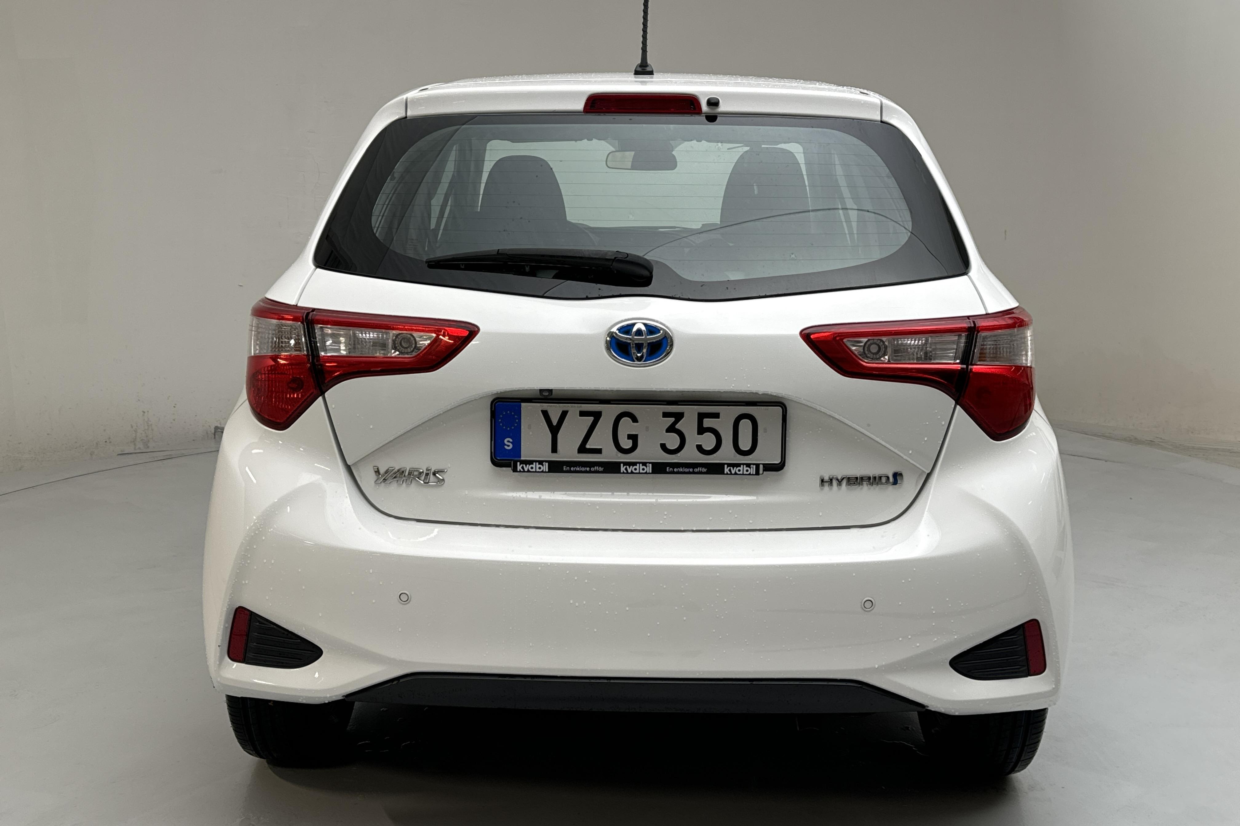 Toyota Yaris 1.5 Hybrid 5dr (101hk) - 120 190 km - Automatic - white - 2017