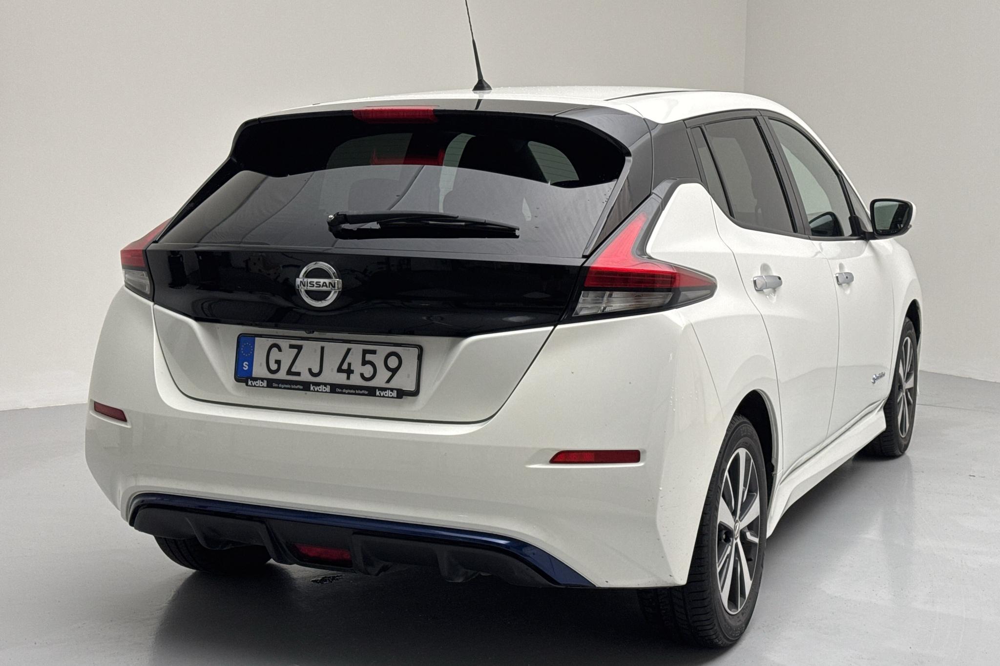 Nissan LEAF 5dr 39 kWh (150hk) - 8 458 mil - Automat - vit - 2019