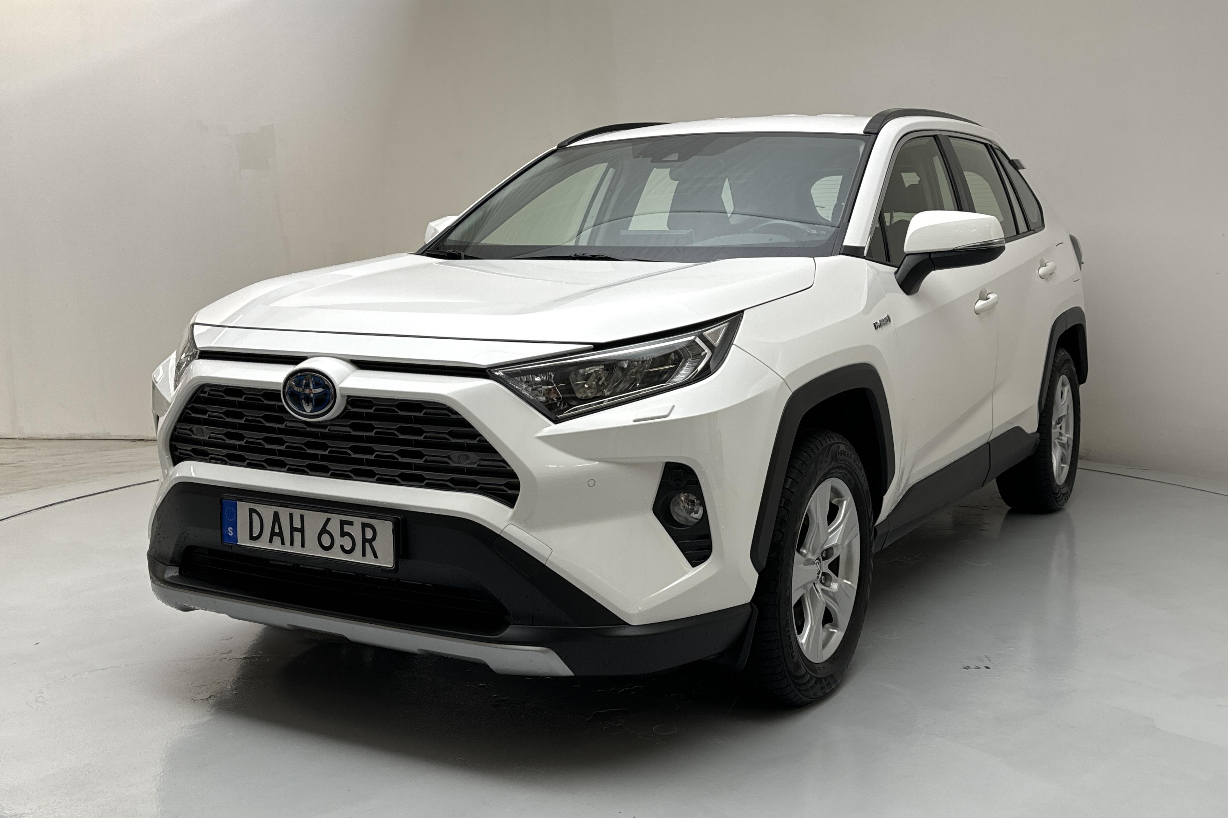 Toyota RAV4 2.5 HSD AWD (222hk) - 175 620 km - Automaattinen - valkoinen - 2021