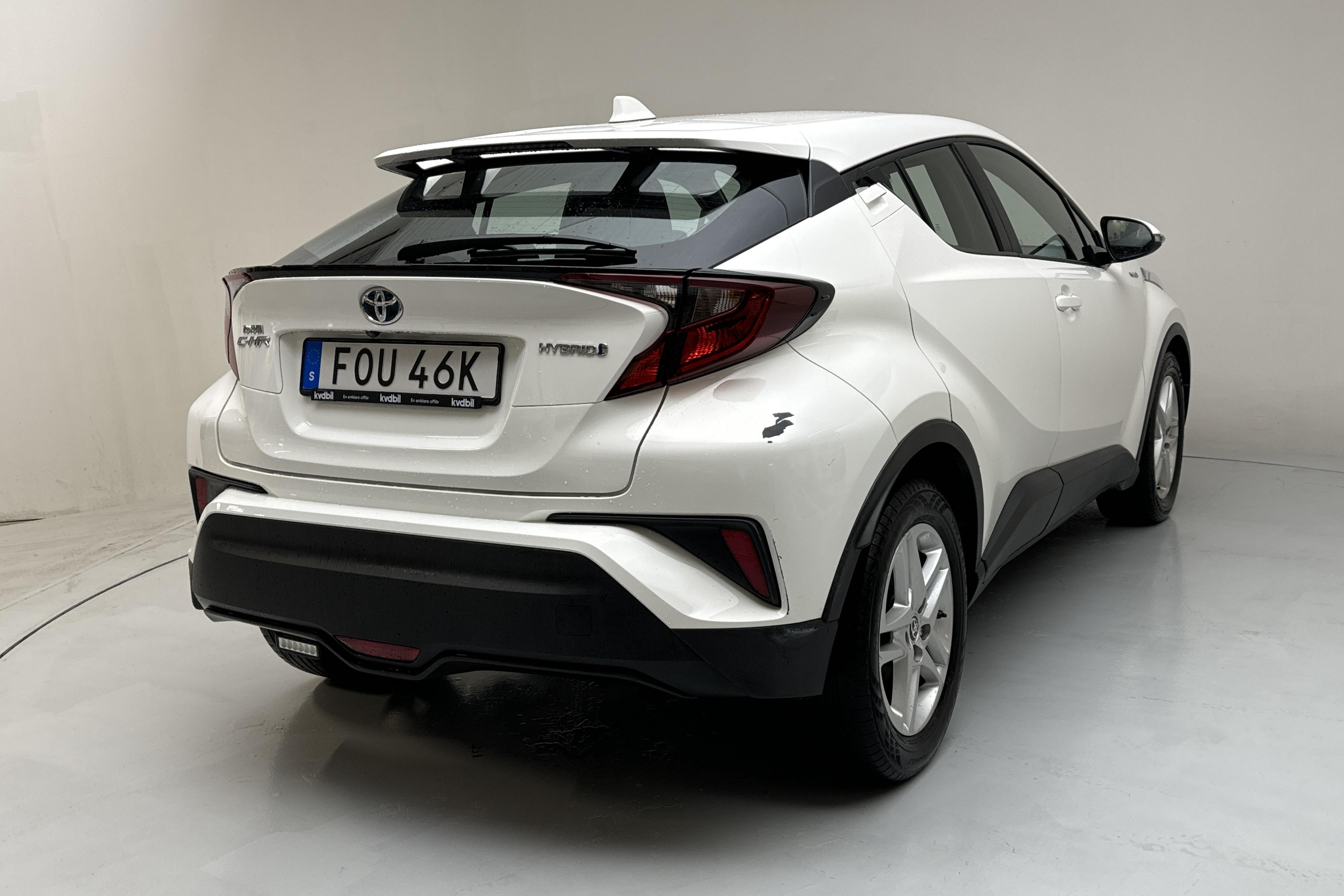 Toyota C-HR 1.8 HSD (122hk) - 141 390 km - Automatyczna - biały - 2021