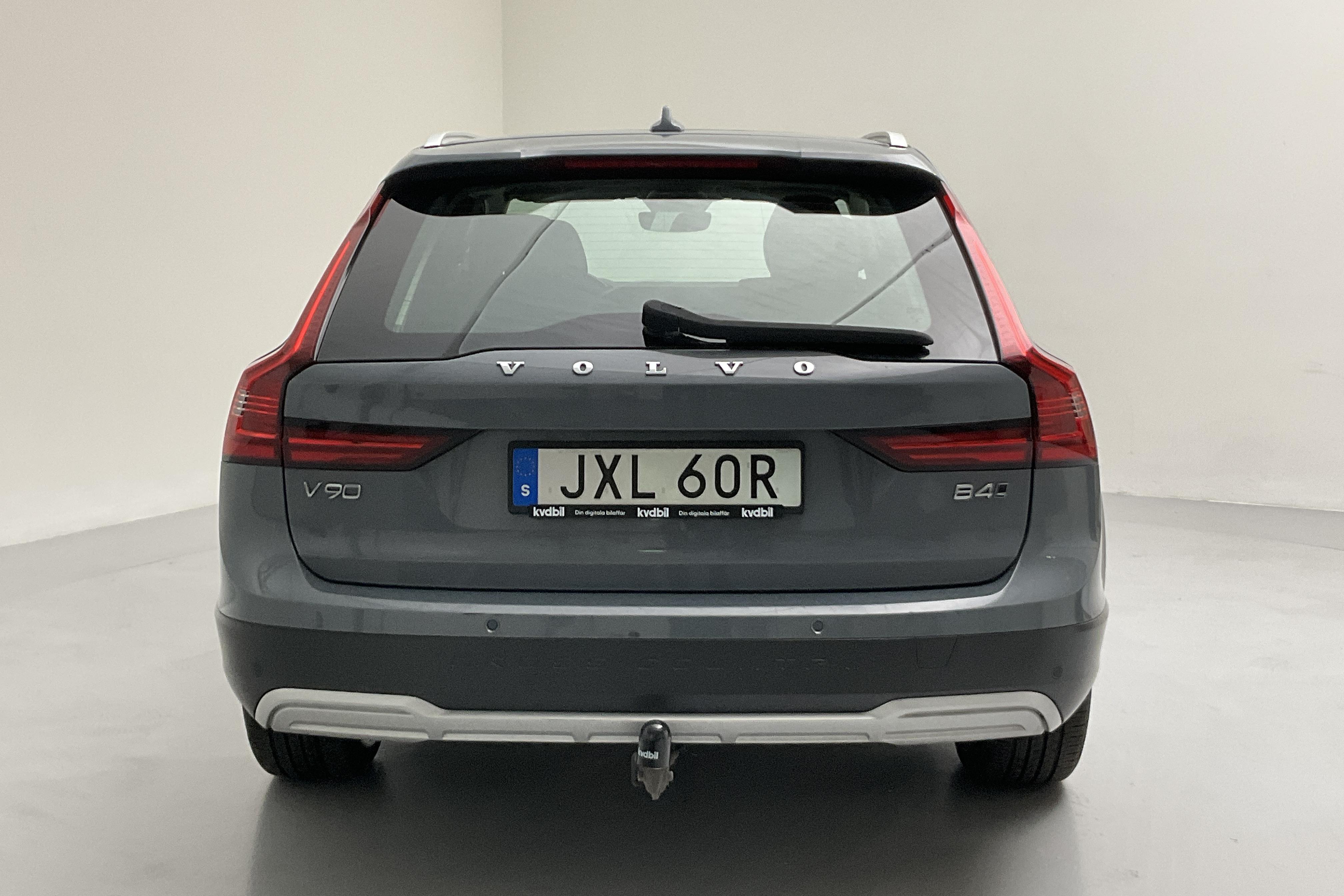 Volvo V90 B4 Cross Country AWD Mildhybrid, Diesel (197hk) - 168 440 km - Automaattinen - harmaa - 2022