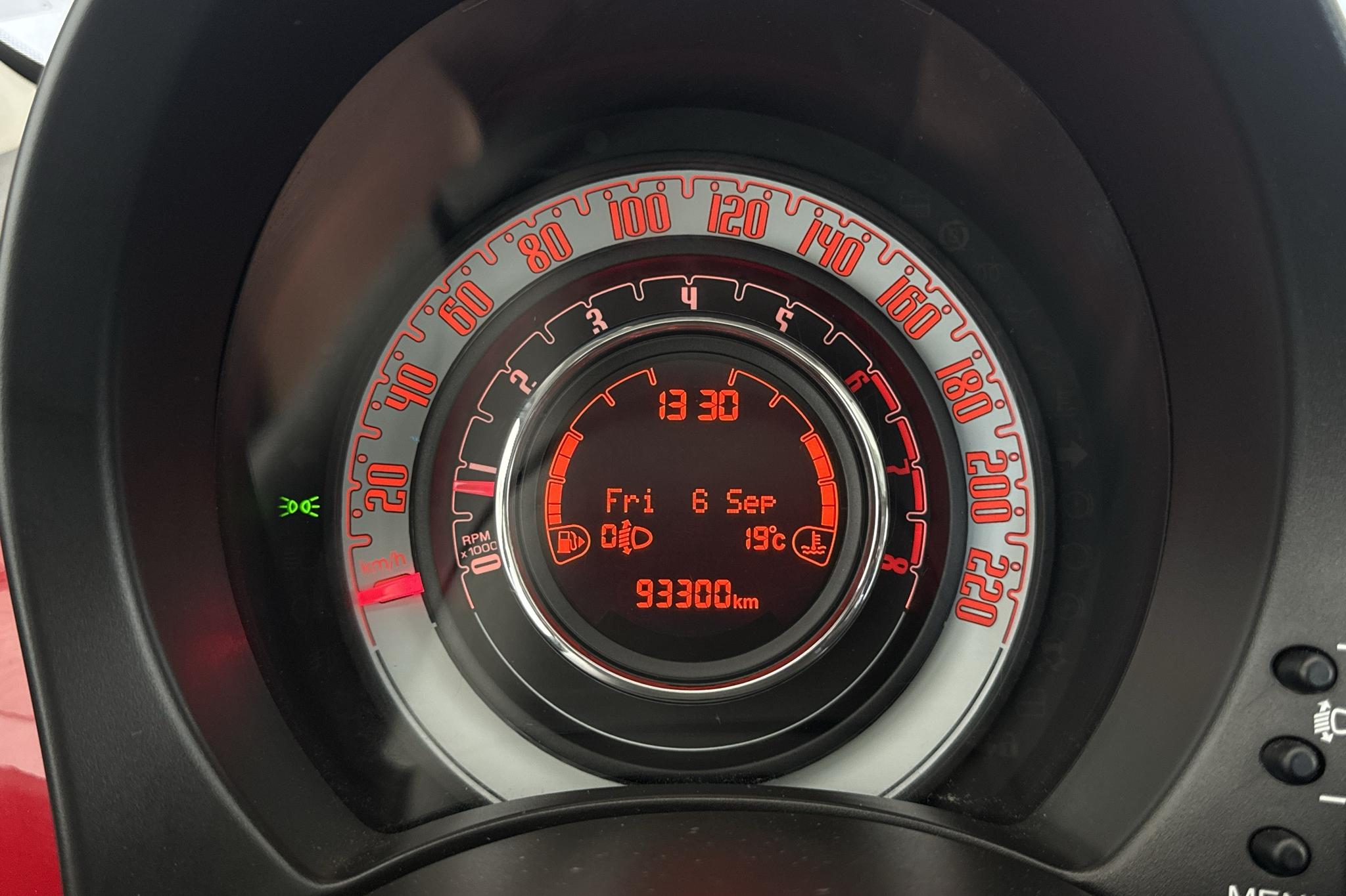 Fiat 500 1.2 (69hk) - 93 300 km - Käsitsi - punane - 2014