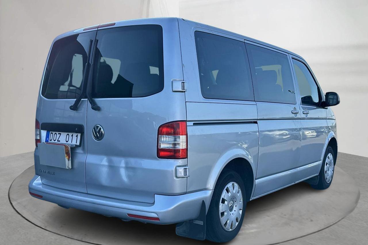 VW Caravelle T5 2.0 TDI (102hk) - 19 888 mil - Manuell - silver - 2014