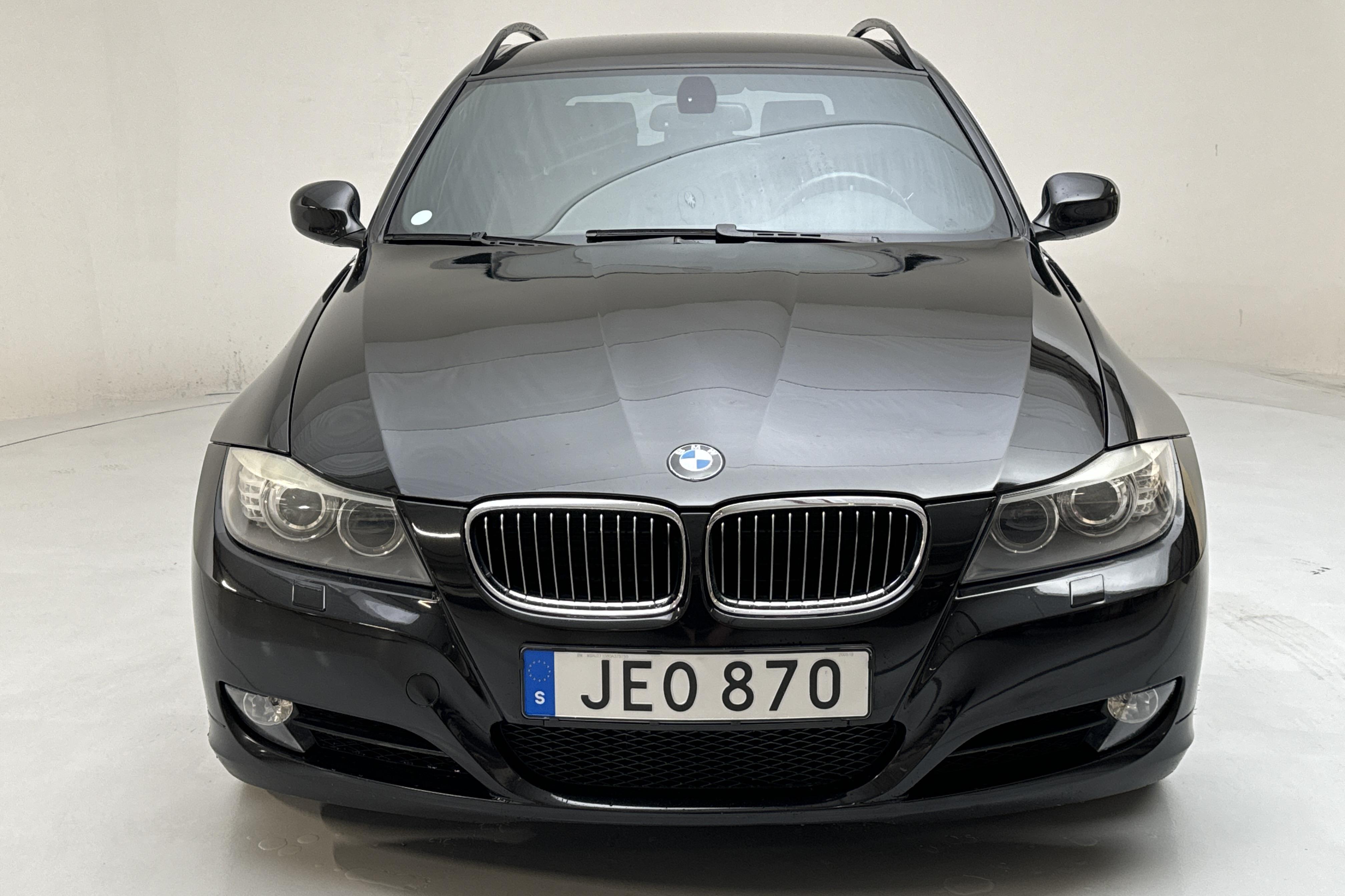 BMW 325i Touring, E91 (218hk) - 176 930 km - Manuaalinen - musta - 2009