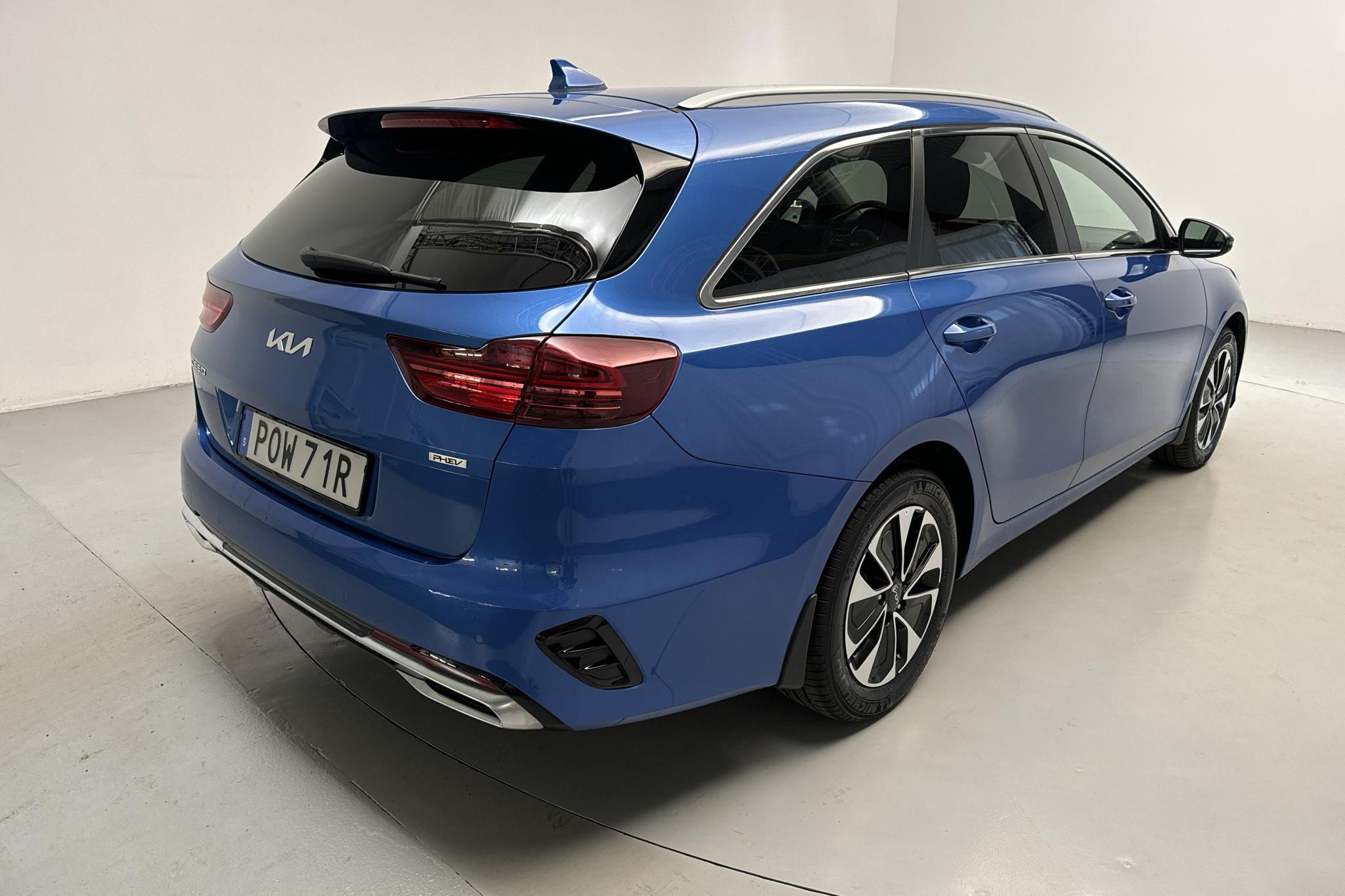 KIA Ceed 1.6 Plug-in Hybrid SW (141hk) - 2 661 mil - Automat - blå - 2023