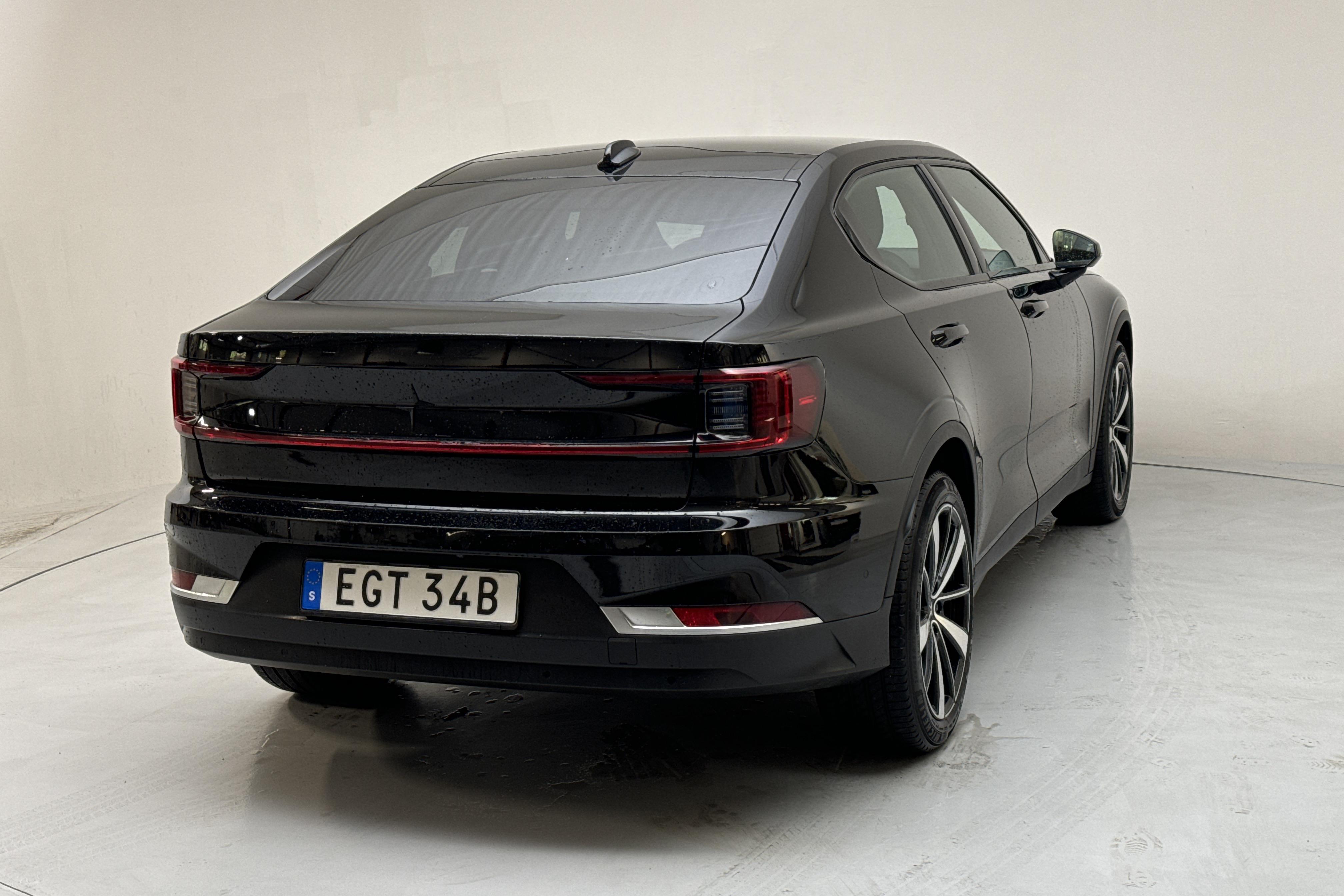 Polestar 2 Long range Dual motor (408hk) - 135 360 km - Automaattinen - musta - 2021