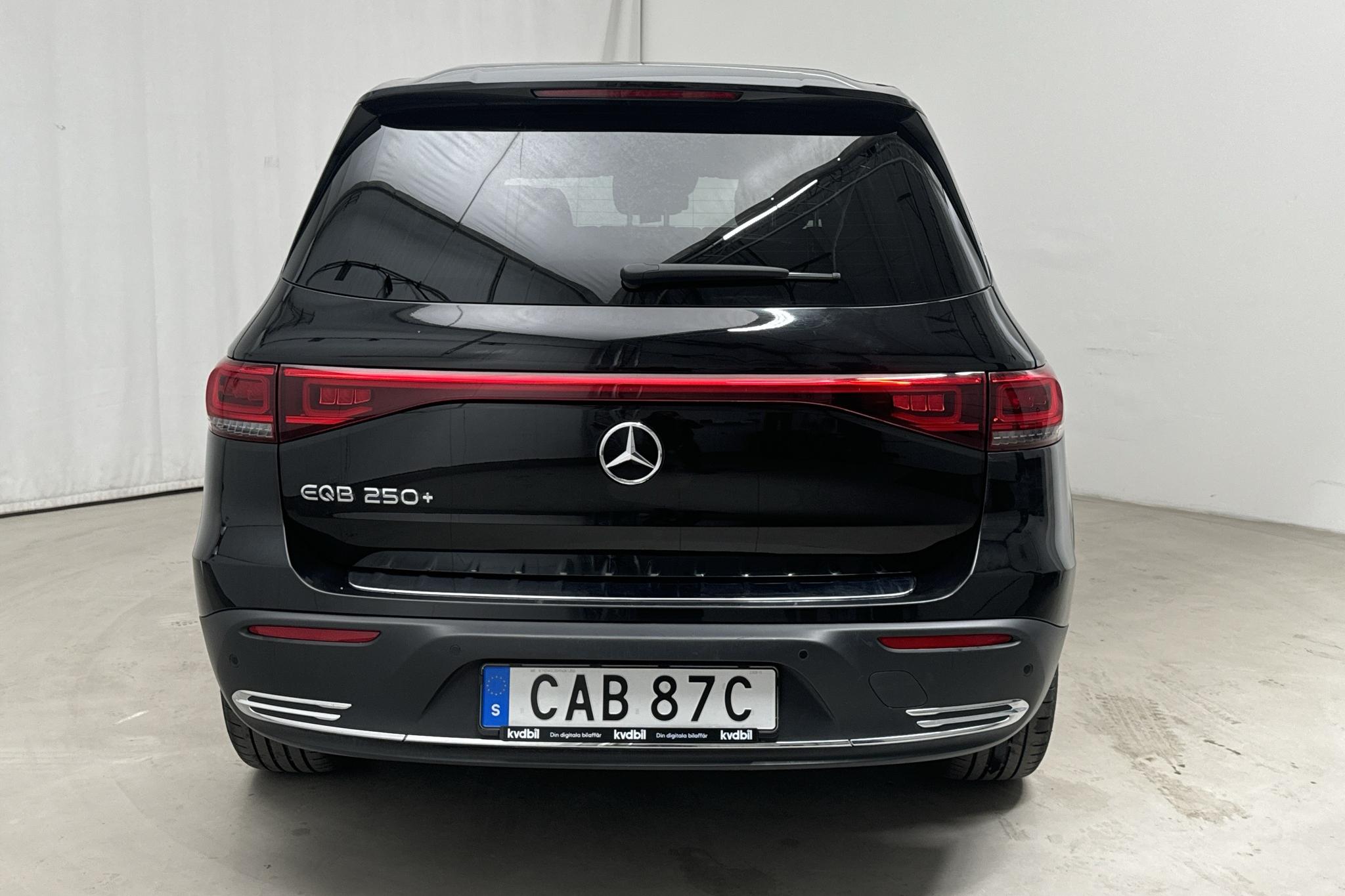 Mercedes EQB 250+ X243 (190hk) - 62 950 km - Automatyczna - czarny - 2024