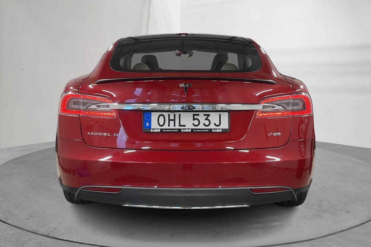 Tesla Model S P85 - 237 720 km - Automatic - Dark Red - 2014