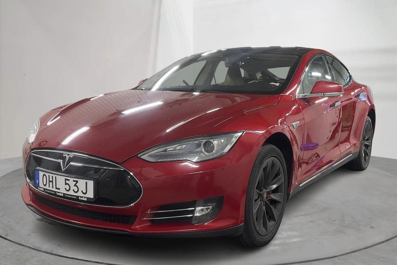 Tesla Model S P85 - 237 720 km - Automaattinen - Dark Red - 2014