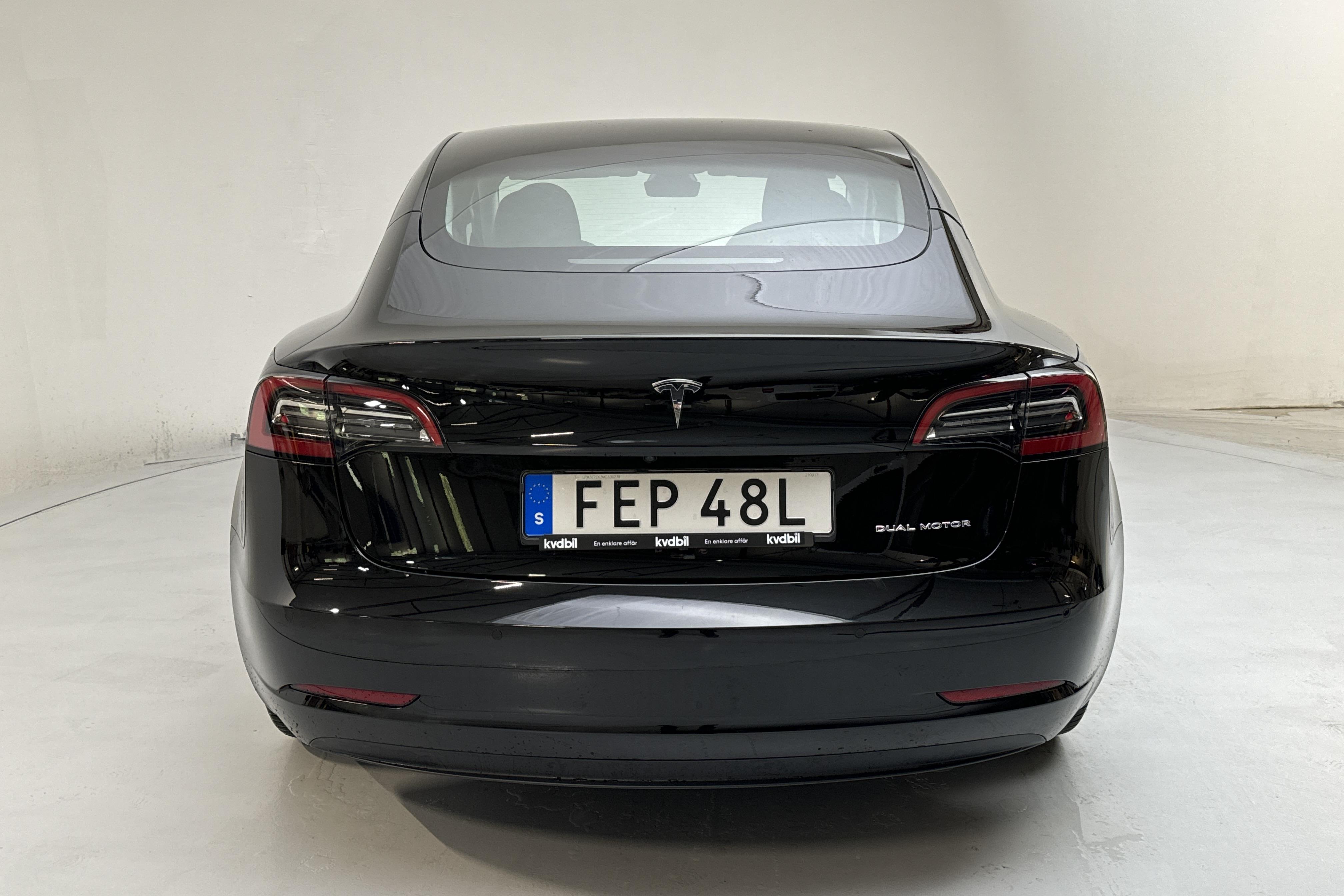 Tesla Model 3 Long Range Dual Motor AWD - 4 229 mil - Automat - svart - 2021