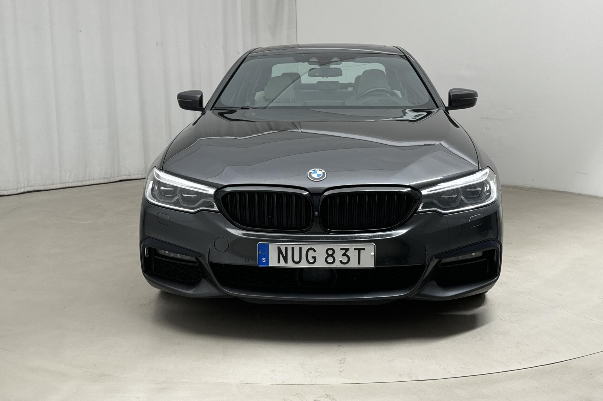 BMW 530e xDrive iPerformance Sedan, G30 12kWh (252hk) - 12 826 mil - Automat - grå - 2020