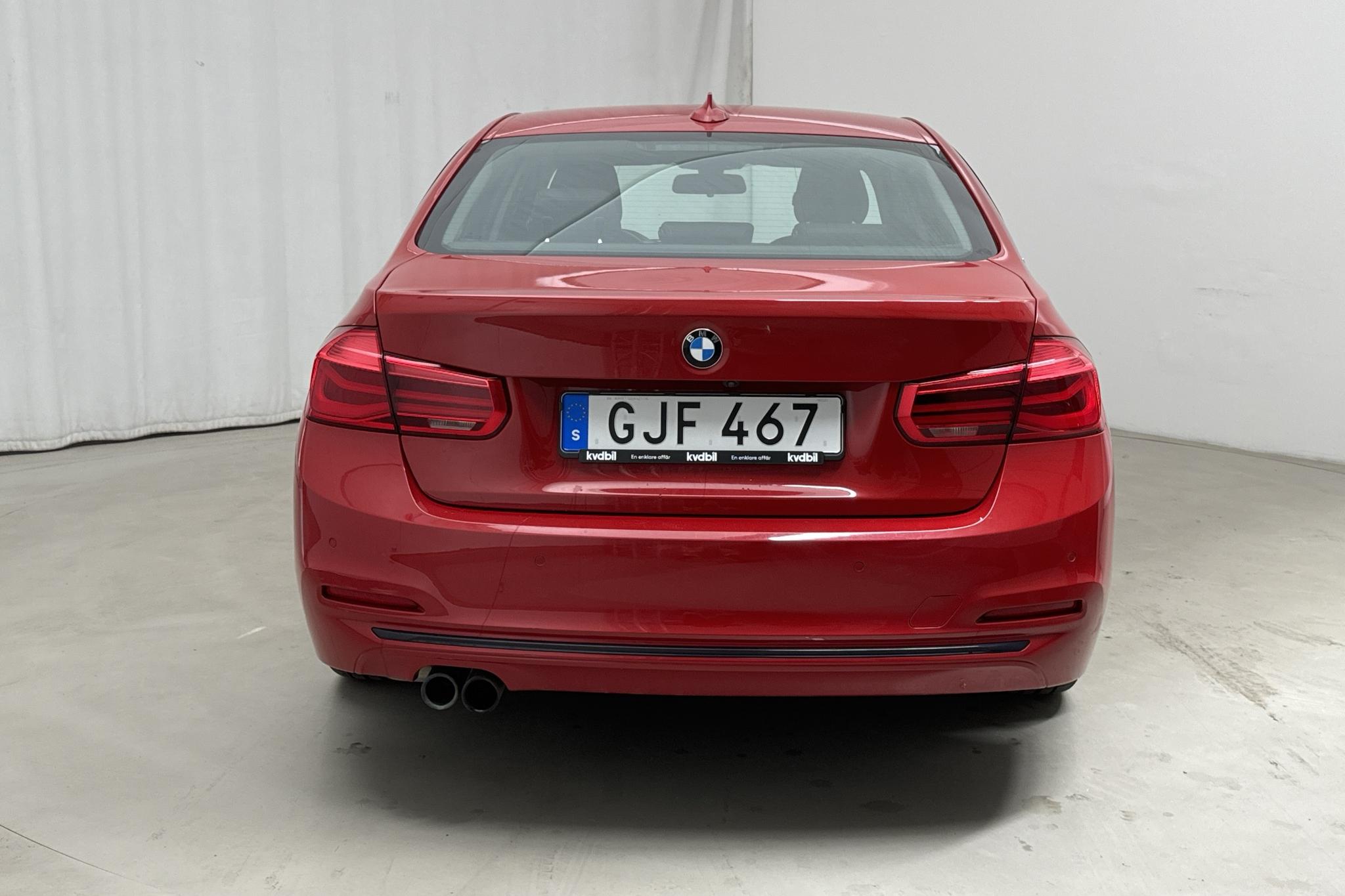 BMW 330e Sedan, F30 (252hk) - 87 430 km - Automatyczna - czerwony - 2018