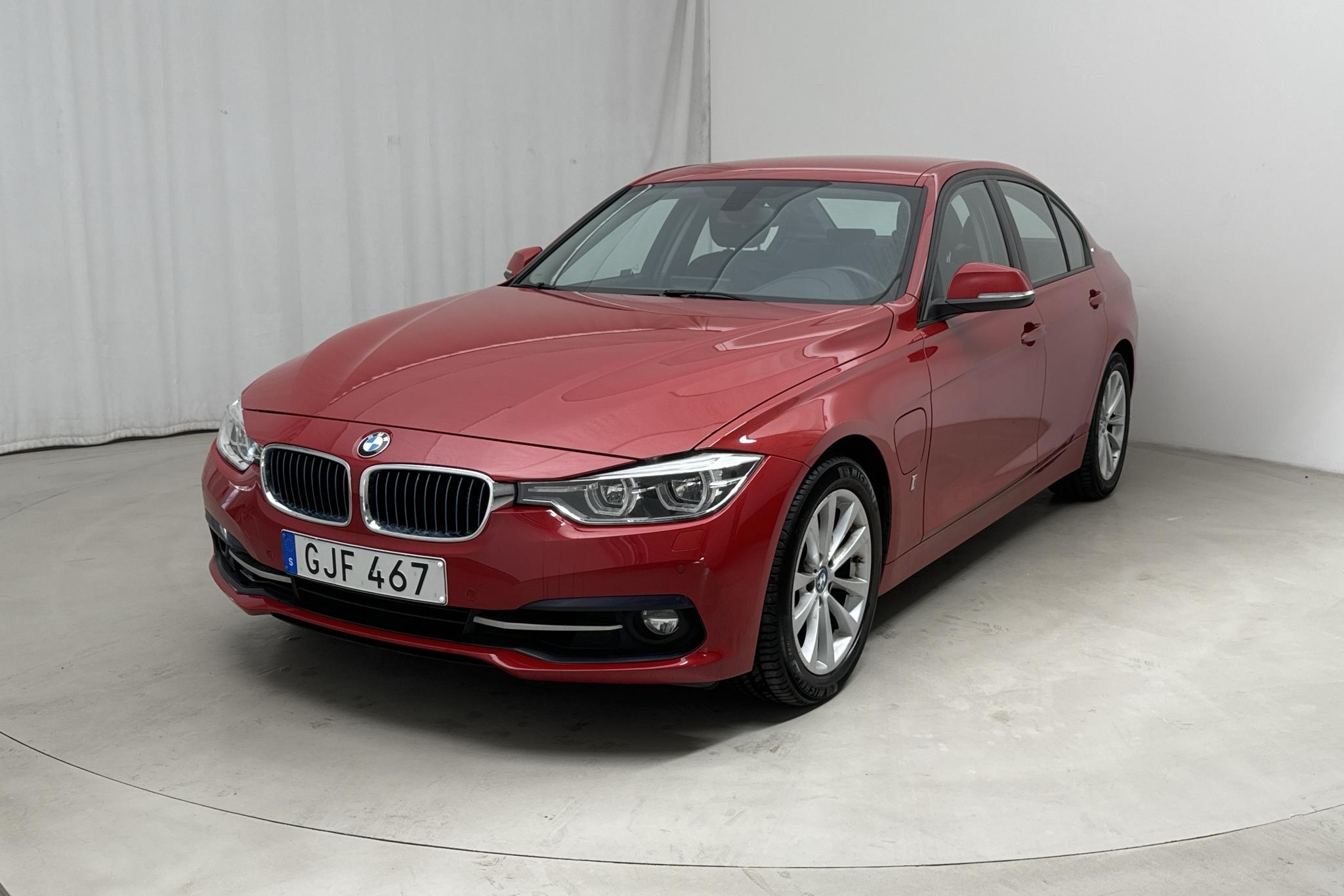 BMW 330e Sedan, F30 (252hk) - 87 430 km - Automatyczna - czerwony - 2018