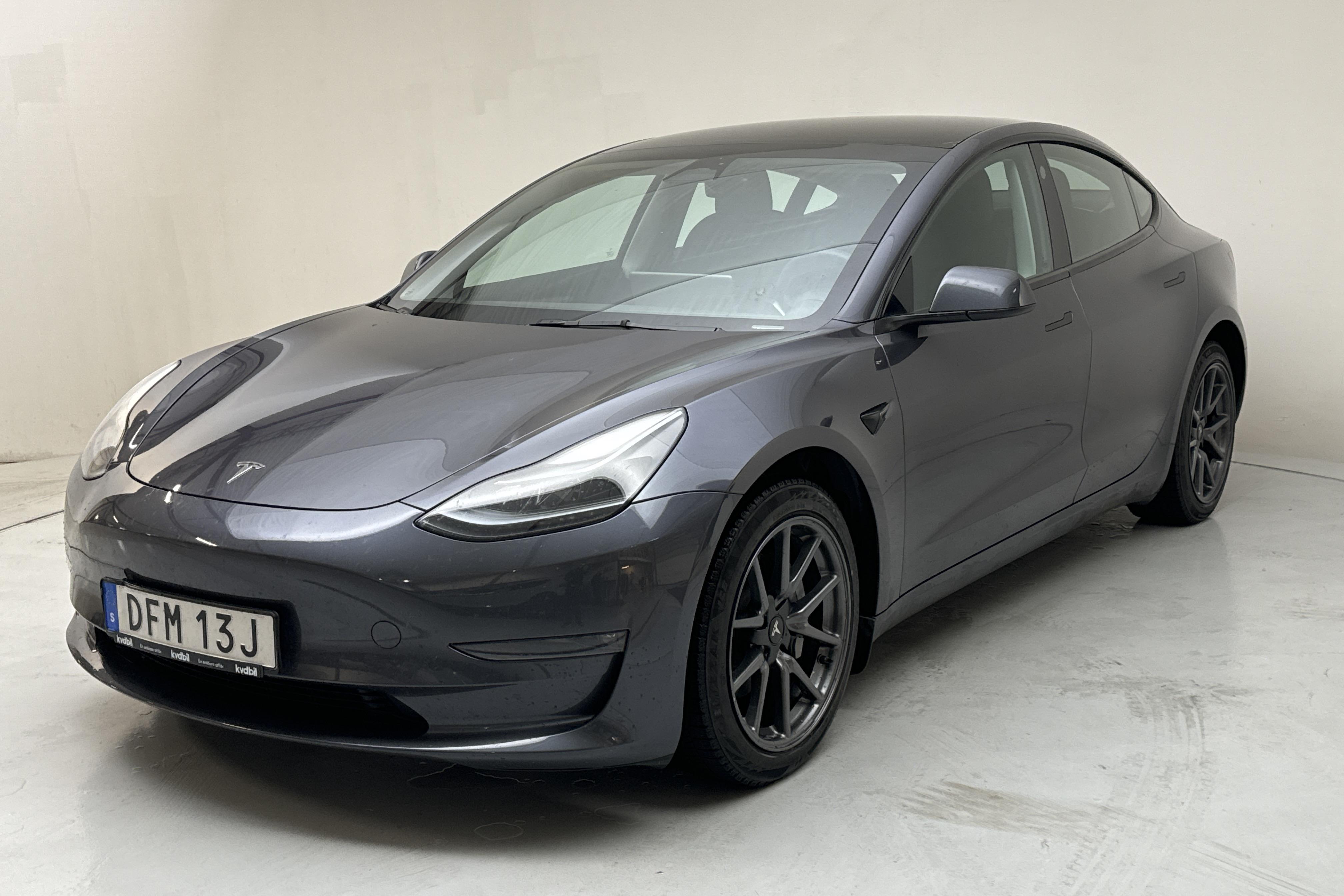 Tesla Model 3 Long Range Dual Motor AWD - 64 190 km - Automatic - gray - 2023