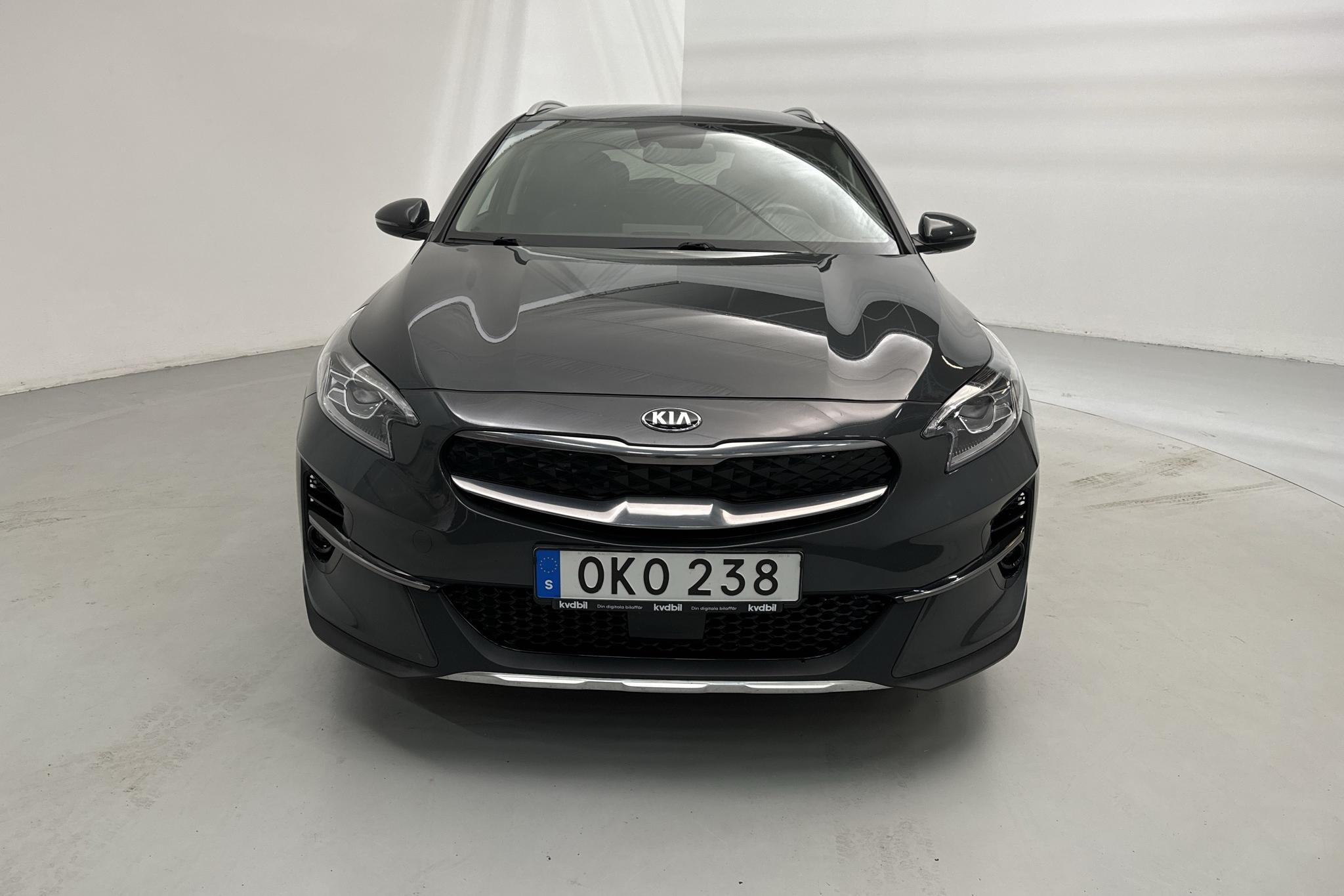 KIA XCeed 1.6 Plug-in Hybrid 5dr (141hk) - 54 140 km - Automaattinen - harmaa - 2021