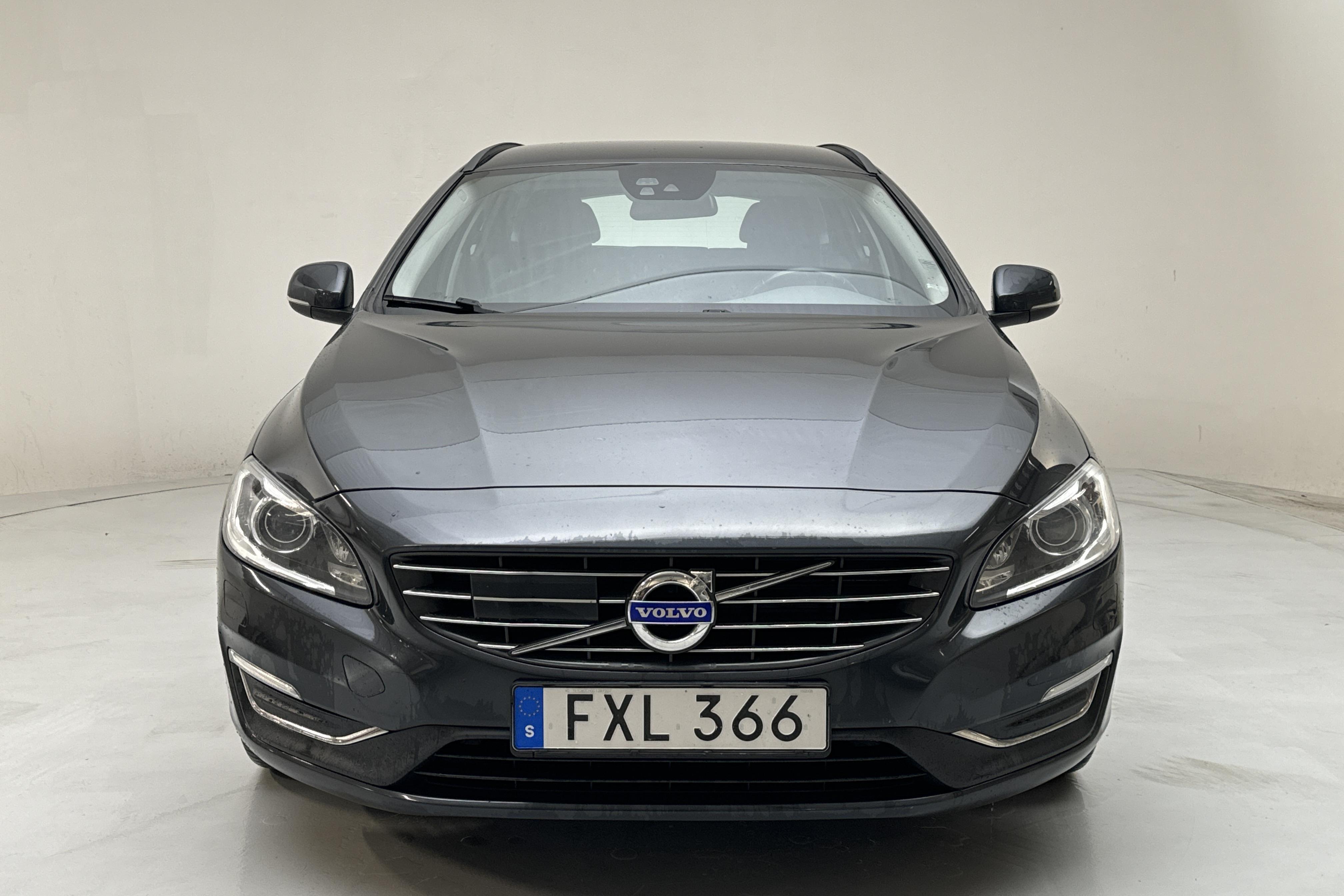 Volvo V60 D6 AWD Twin Engine (220hk) - 225 690 km - Automatic - gray - 2016