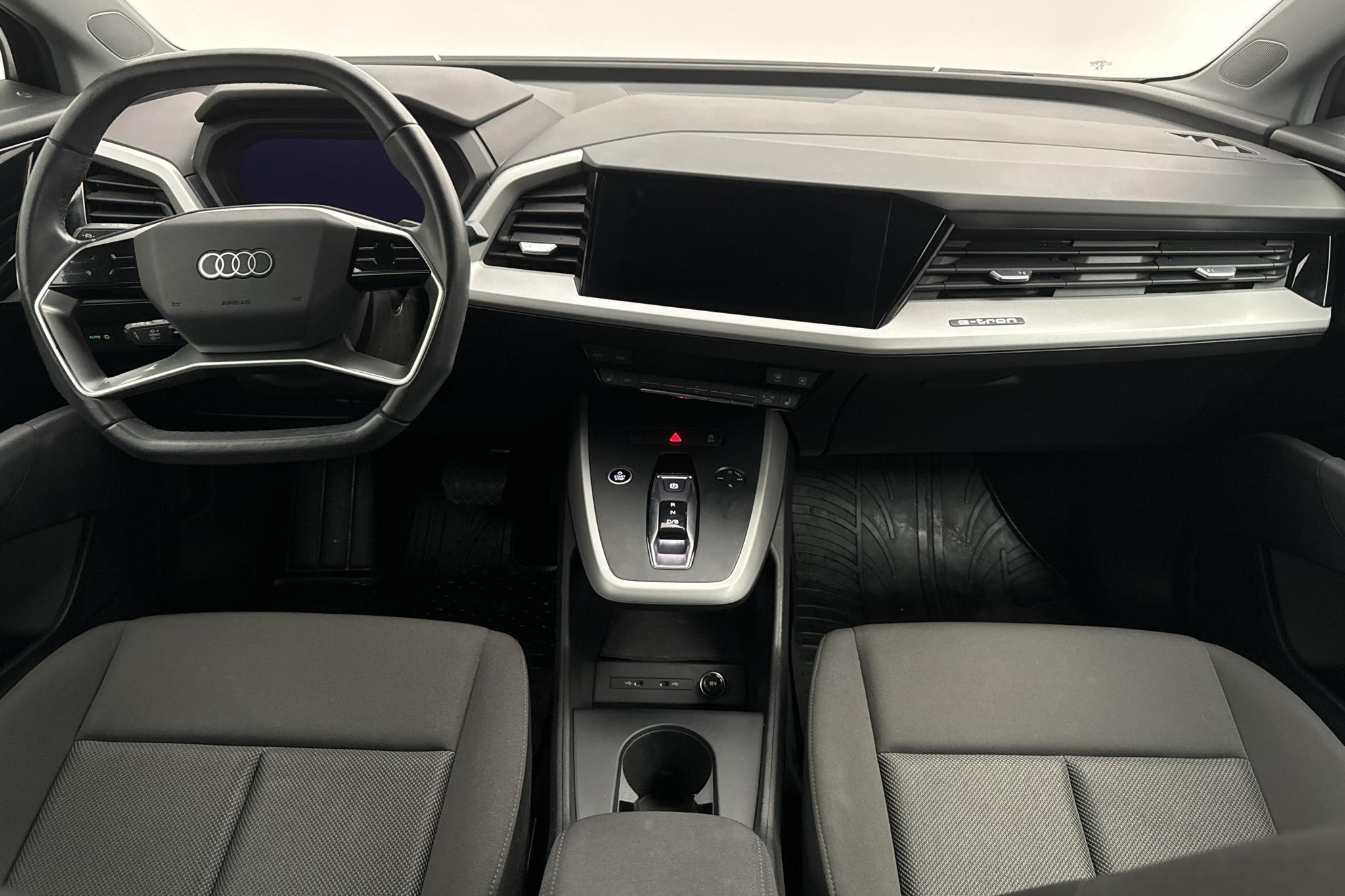 Audi Q4 35 e-tron 52 kWh (170hk) - 47 910 km - Automatyczna - czarny - 2022