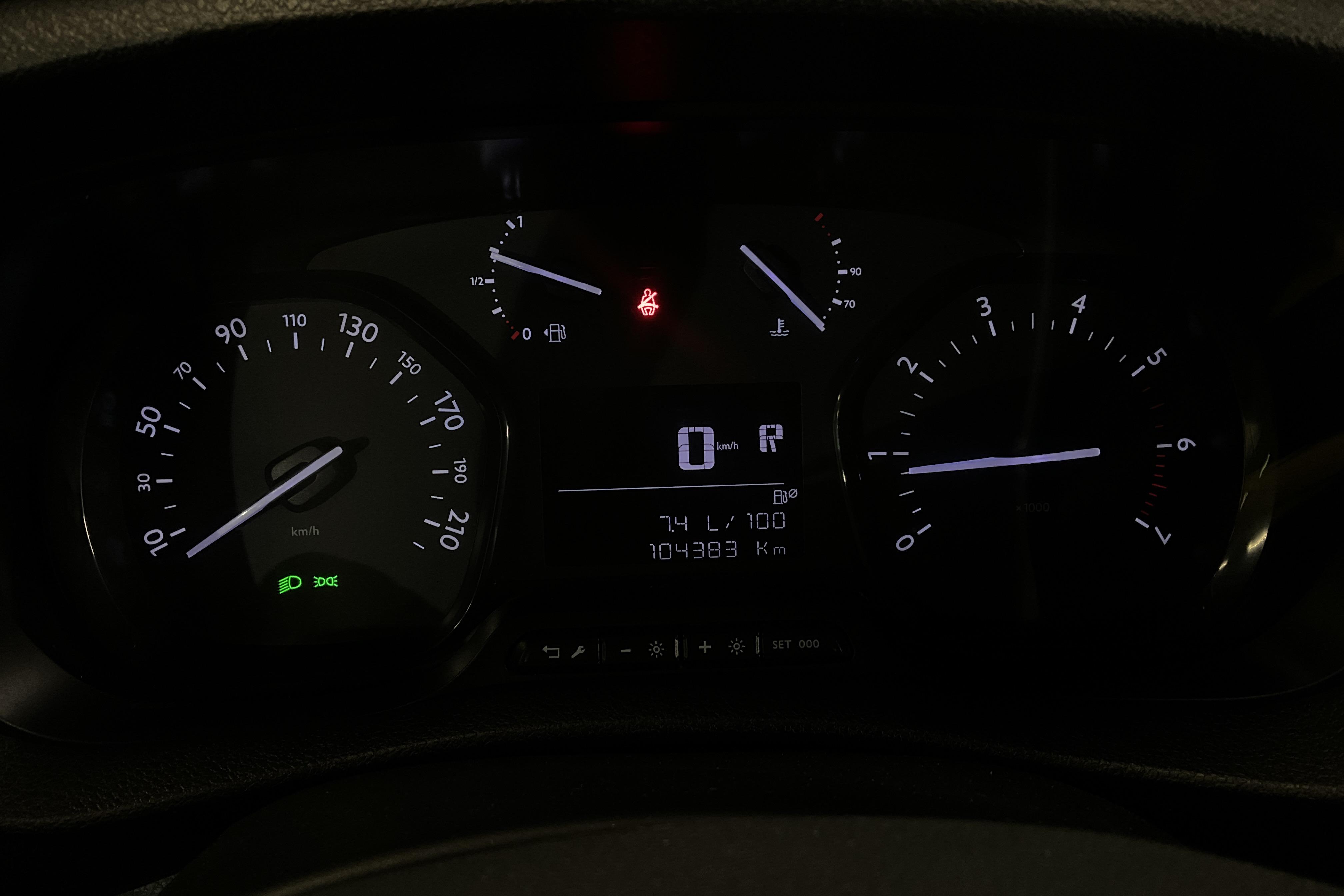 Peugeot Expert BlueHDi Skåp (180hk) - 104 380 km - Automatyczna - biały - 2020