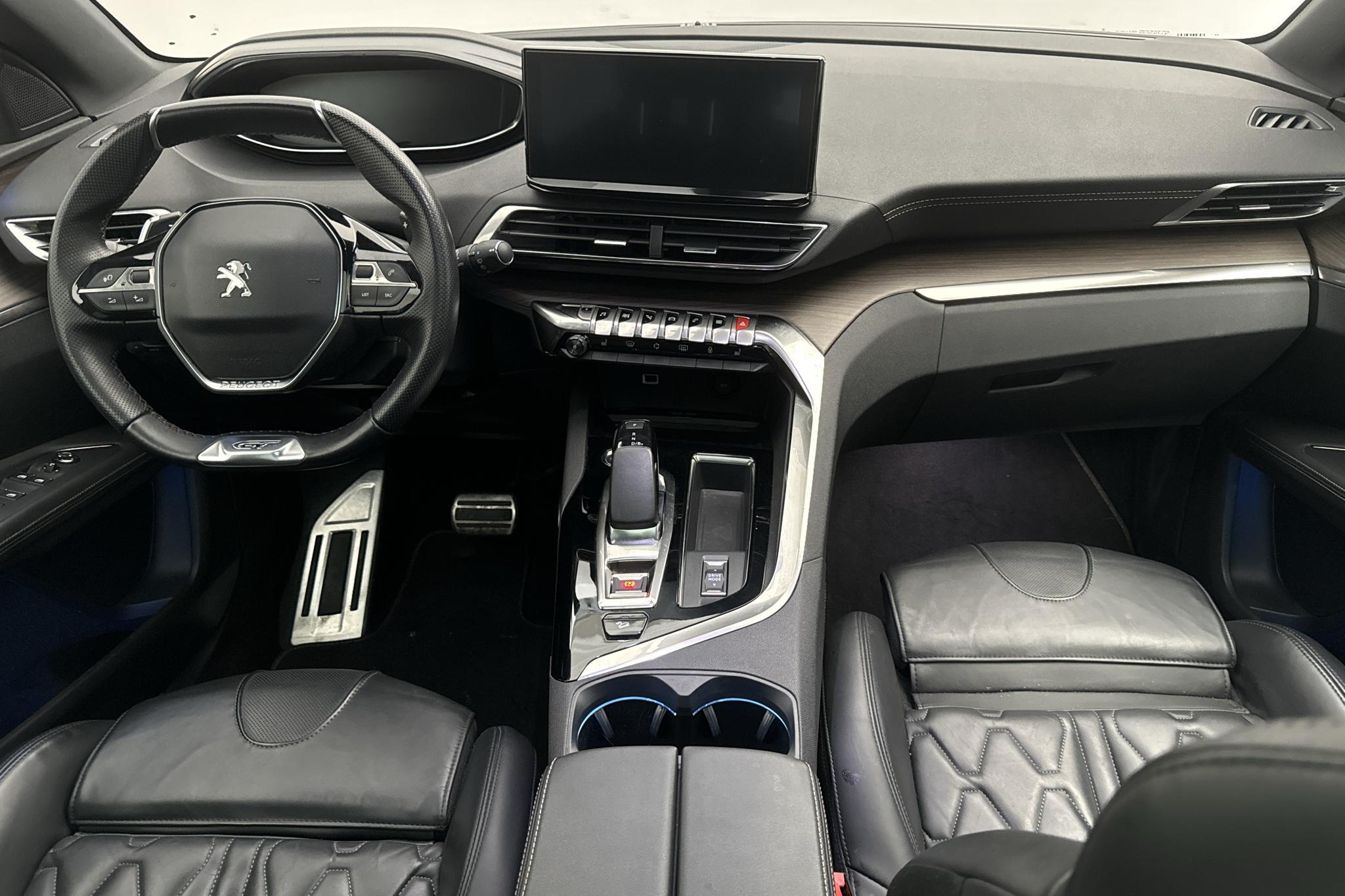 Peugeot 3008 1.6 Plug-in Hybrid 4 (300hk) - 92 940 km - Automaattinen - musta - 2021