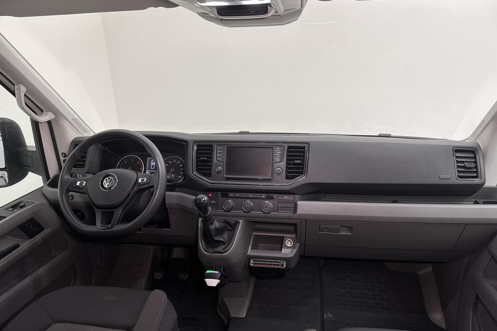 VW Crafter 35 2.0 TDI Chassi 4Motion (140hk) - 61 690 km - Käsitsi - valge - 2019