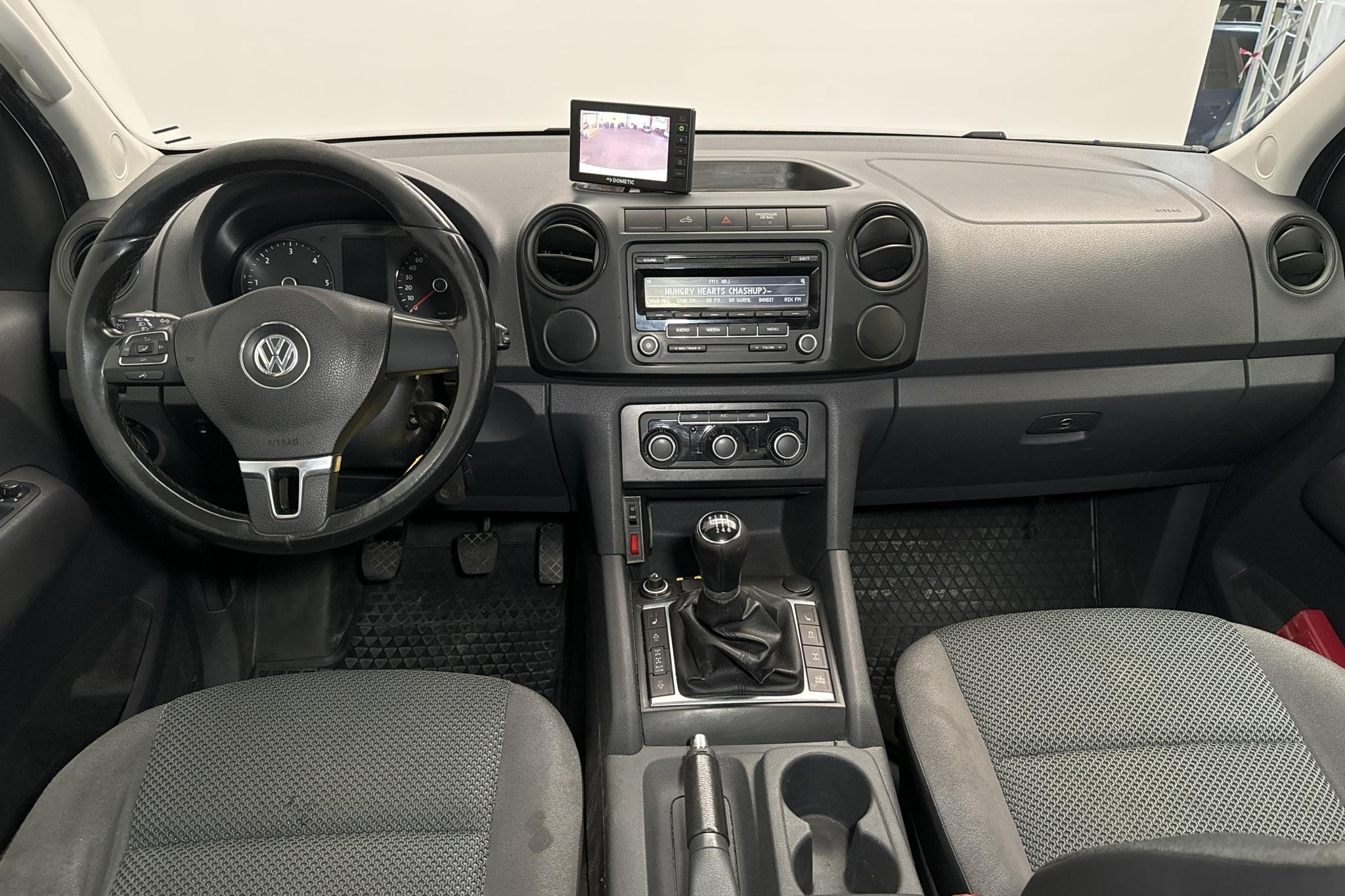 VW Amarok 2.0 TDI 4motion (140hk) - 297 760 km - Manuaalinen - valkoinen - 2013