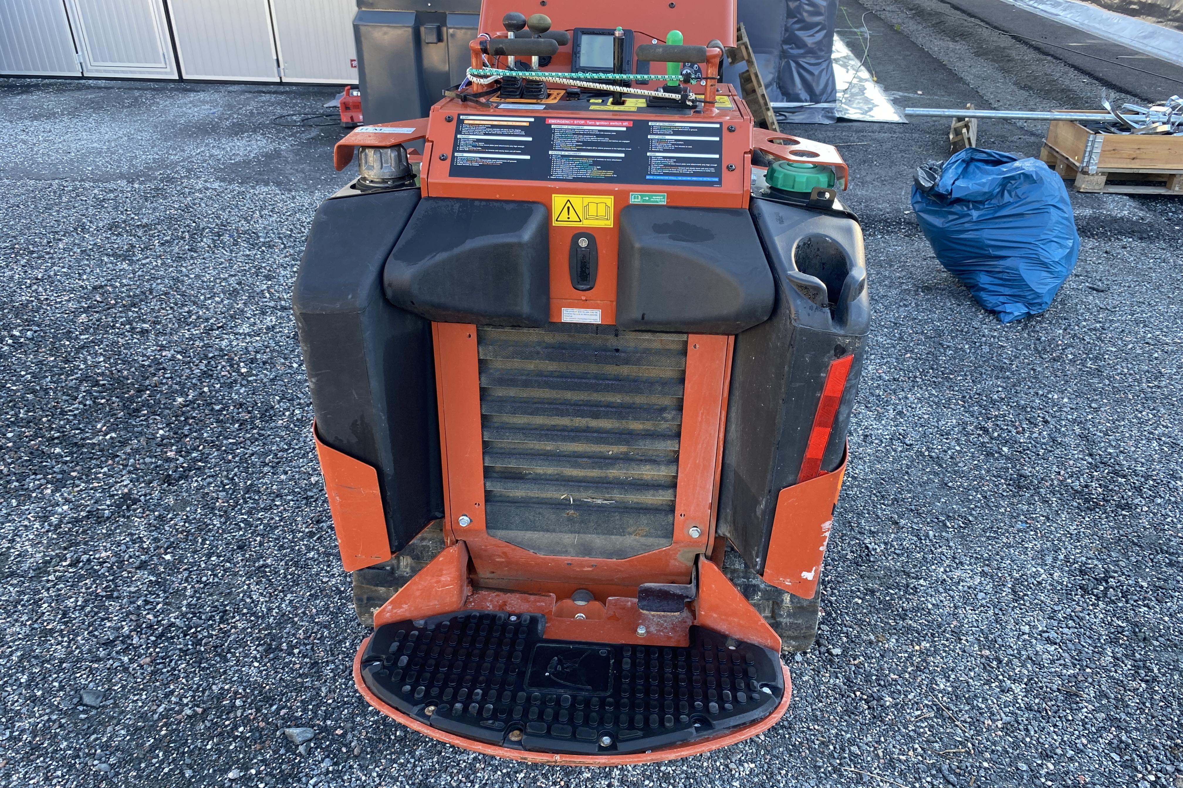 Ditch Witch SK 1050 (serienr: 1032) Kompaktlastare -  - 2019