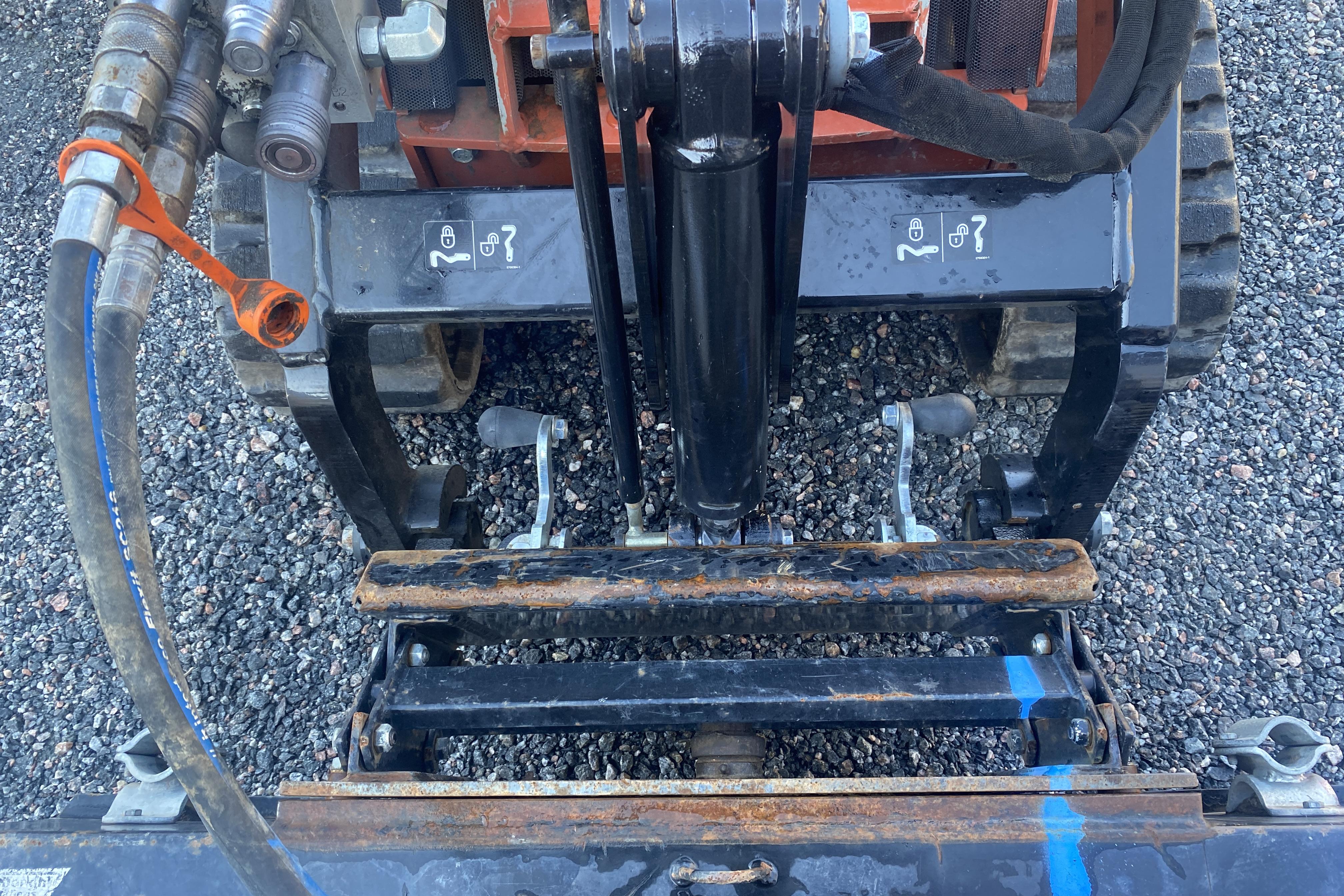 Ditch Witch SK 1050 (serienr: 1032) Kompaktlastare -  - 2019