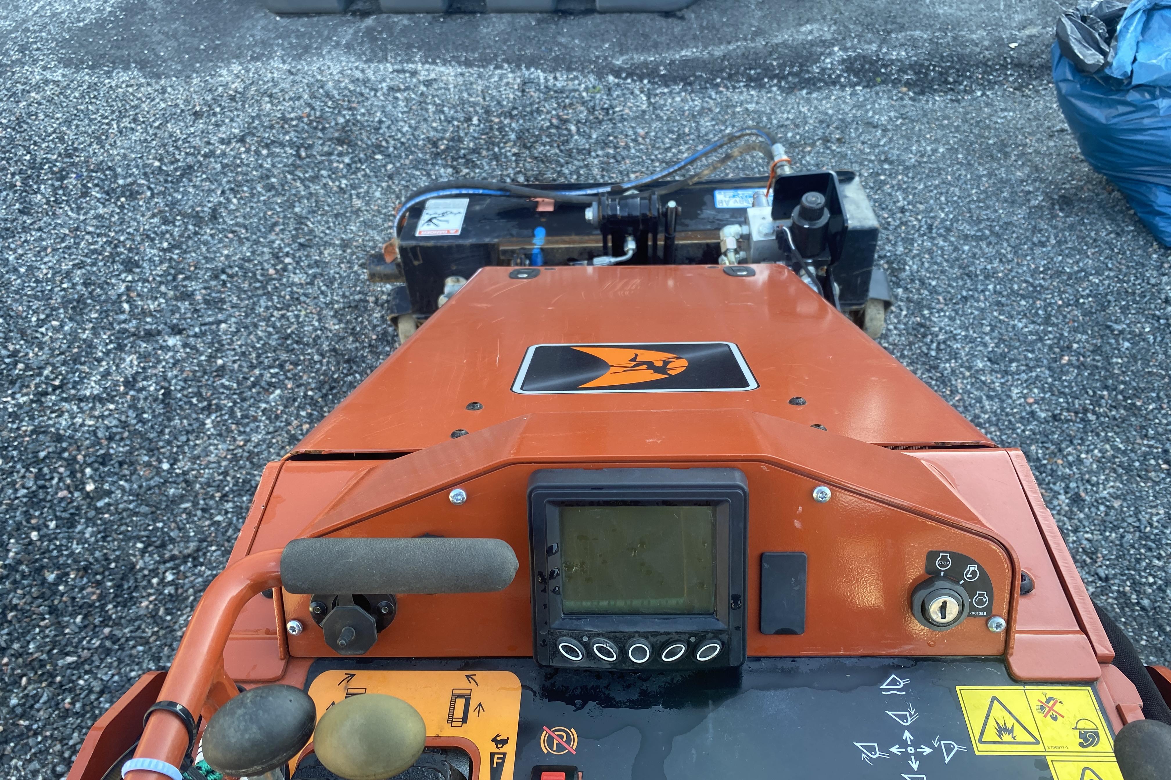 Ditch Witch SK 1050 (serienr: 1032) Kompaktlastare -  - 2019