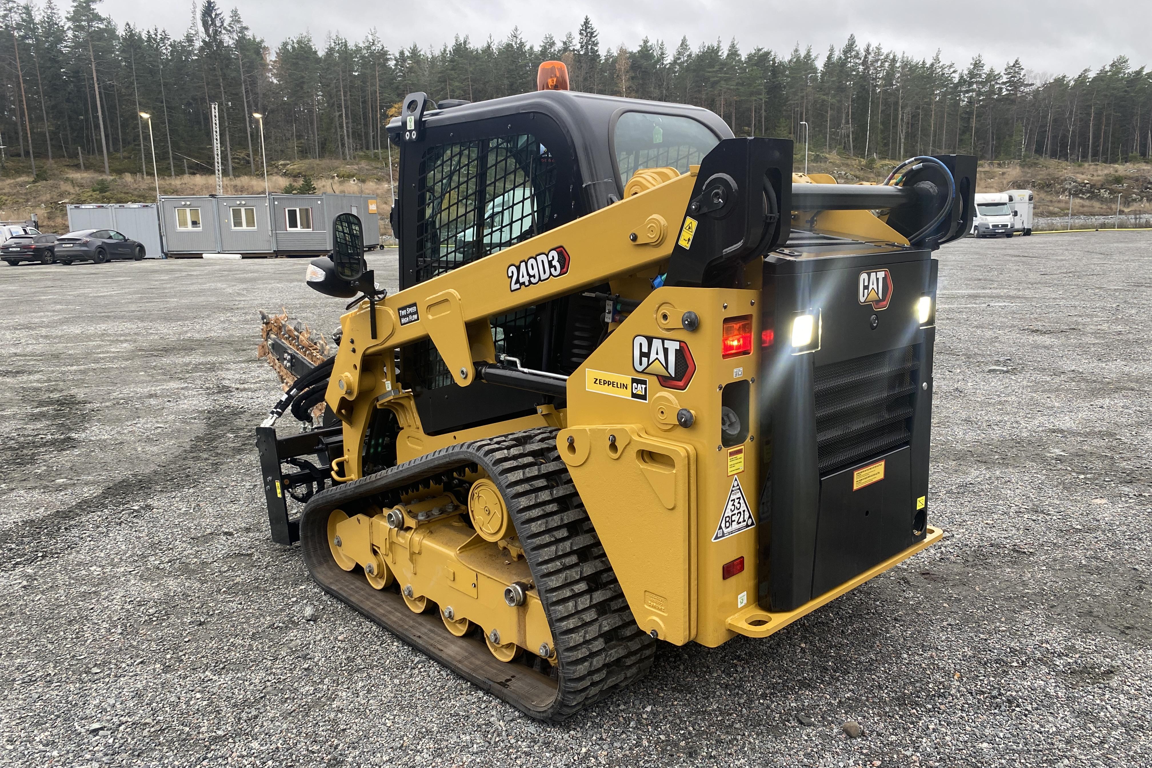 Caterpillar 249 D3 (serienr CAT0249DCWKD00267) Kompaktlastare -  - 2023