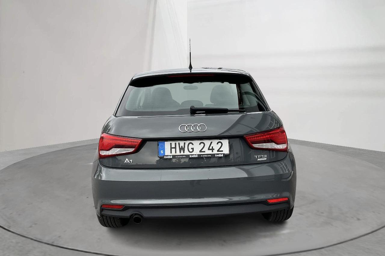 Audi A1 1.0 TFSI Sportback (95hk) - 12 280 mil - Manuell - grå - 2016