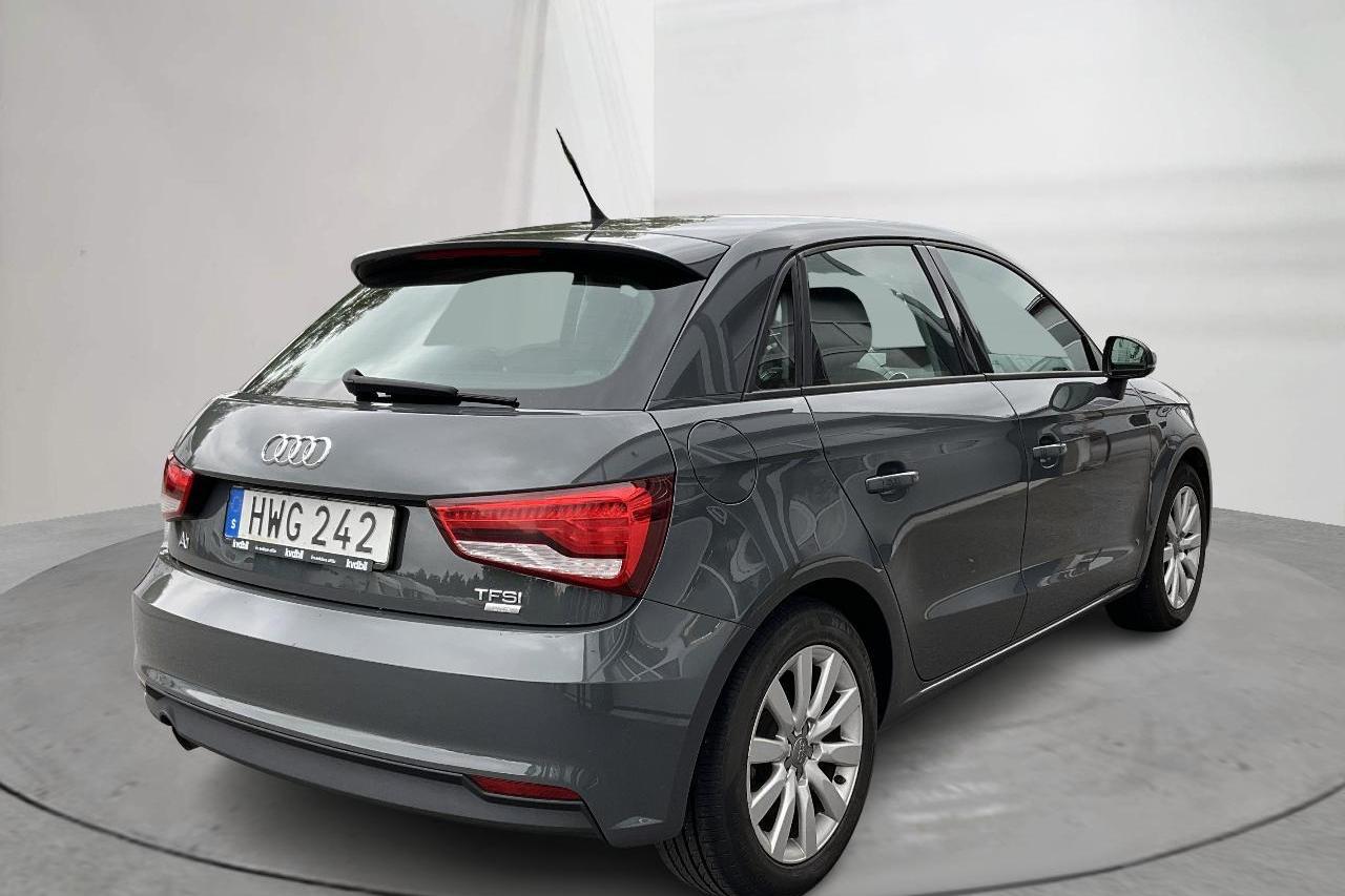 Audi A1 1.0 TFSI Sportback (95hk) - 122 800 km - Manualna - szary - 2016