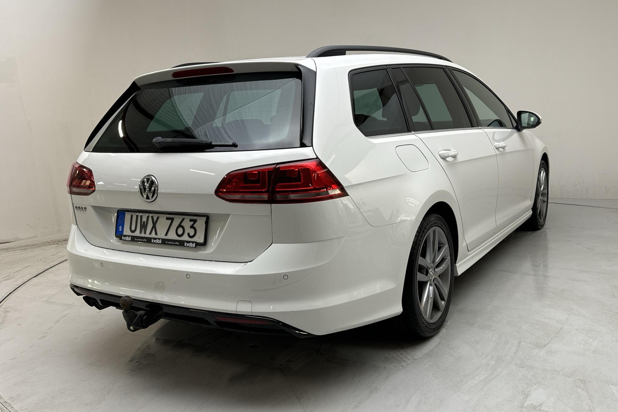 VW Golf VII 2.0 TDI BlueMotion Technology Sportscombi (150hk) - 177 900 km - Automaattinen - valkoinen - 2016