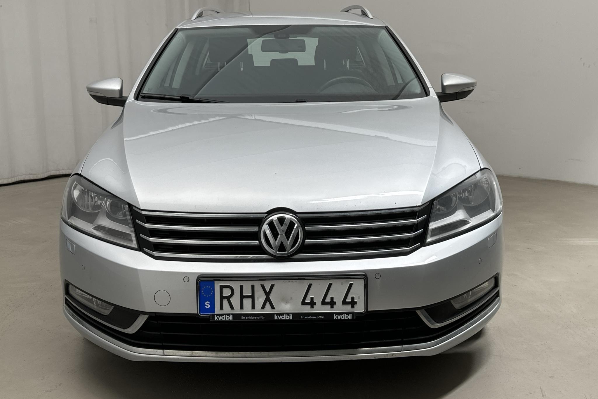 VW Passat 2.0 TDI BlueMotion Technology Variant (140hk) - 194 960 km - Käsitsi - hõbe - 2012