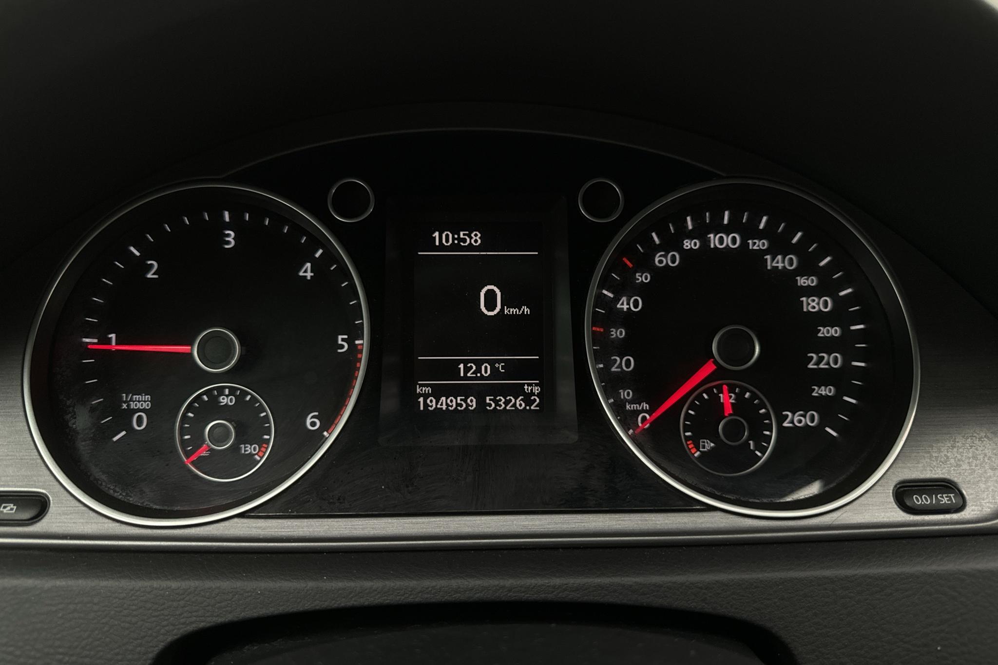 VW Passat 2.0 TDI BlueMotion Technology Variant (140hk) - 194 960 km - Käsitsi - hõbe - 2012