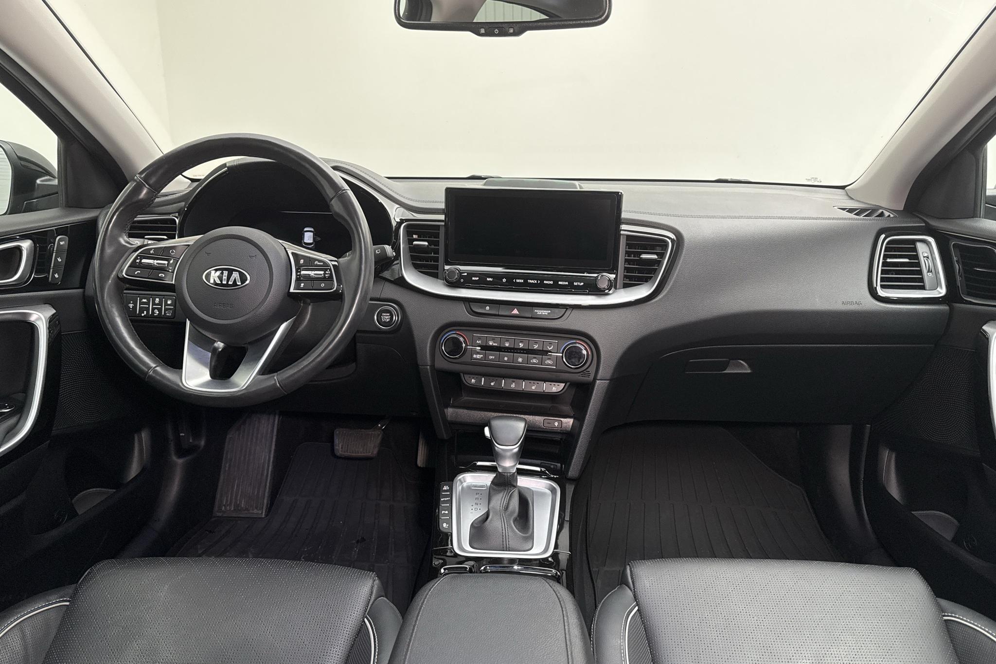 KIA XCeed 1.6 Plug-in Hybrid 5dr (141hk) - 60 890 km - Automatyczna - szary - 2020