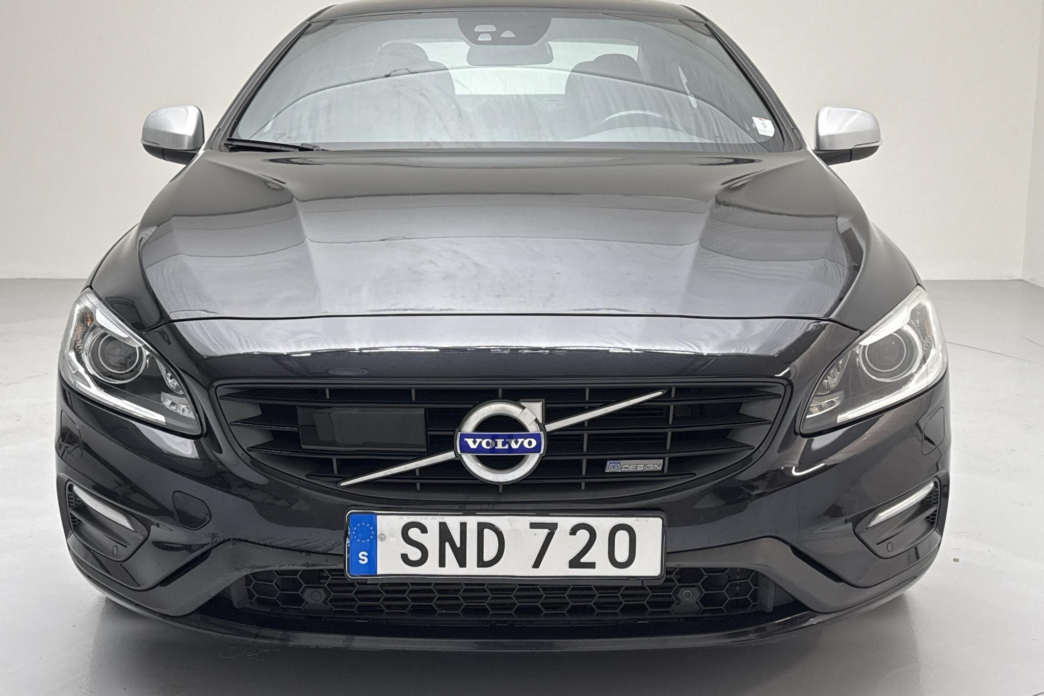 Volvo S60 D4 (181hk) - 139 290 km - Automatyczna - czarny - 2015